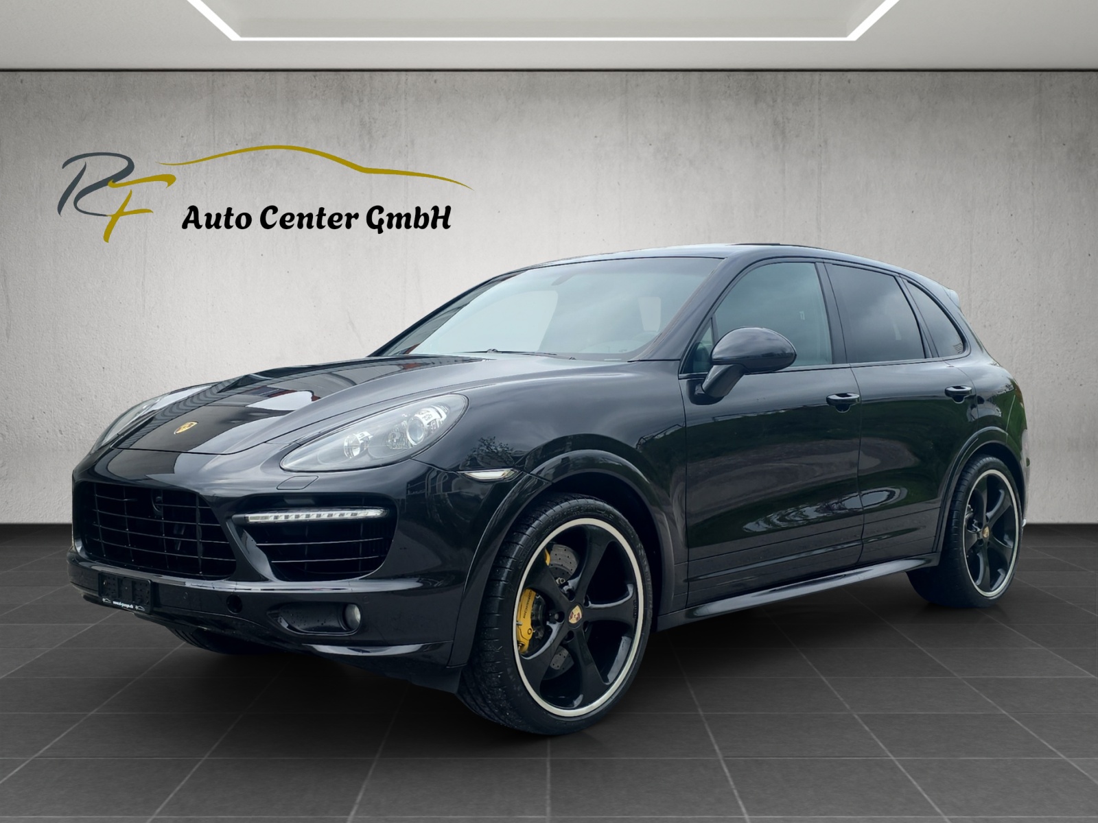 PORSCHE Cayenne Turbo S-image-1