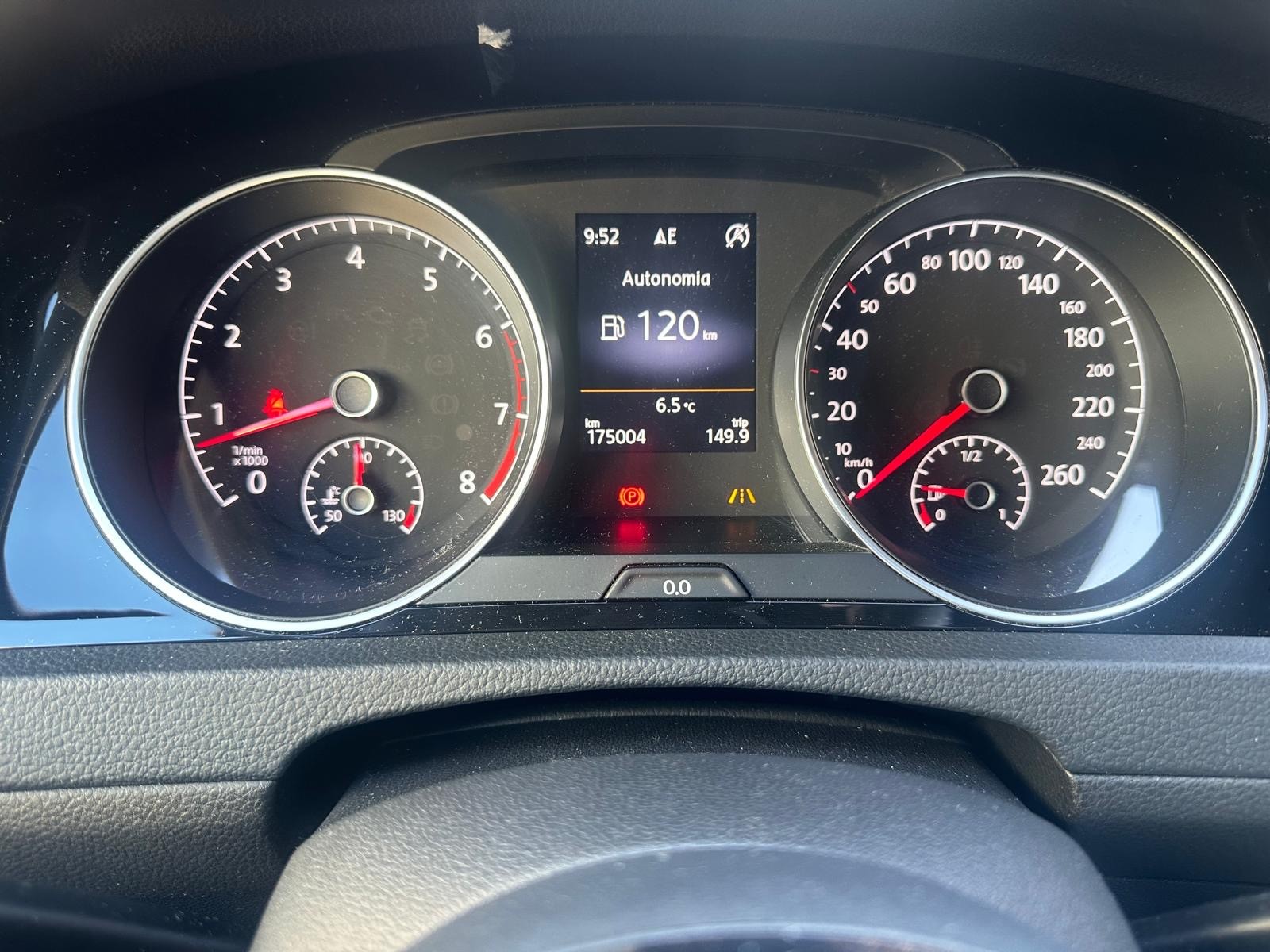 VW Golf 1.4 TSI Cup R-Line-image-12