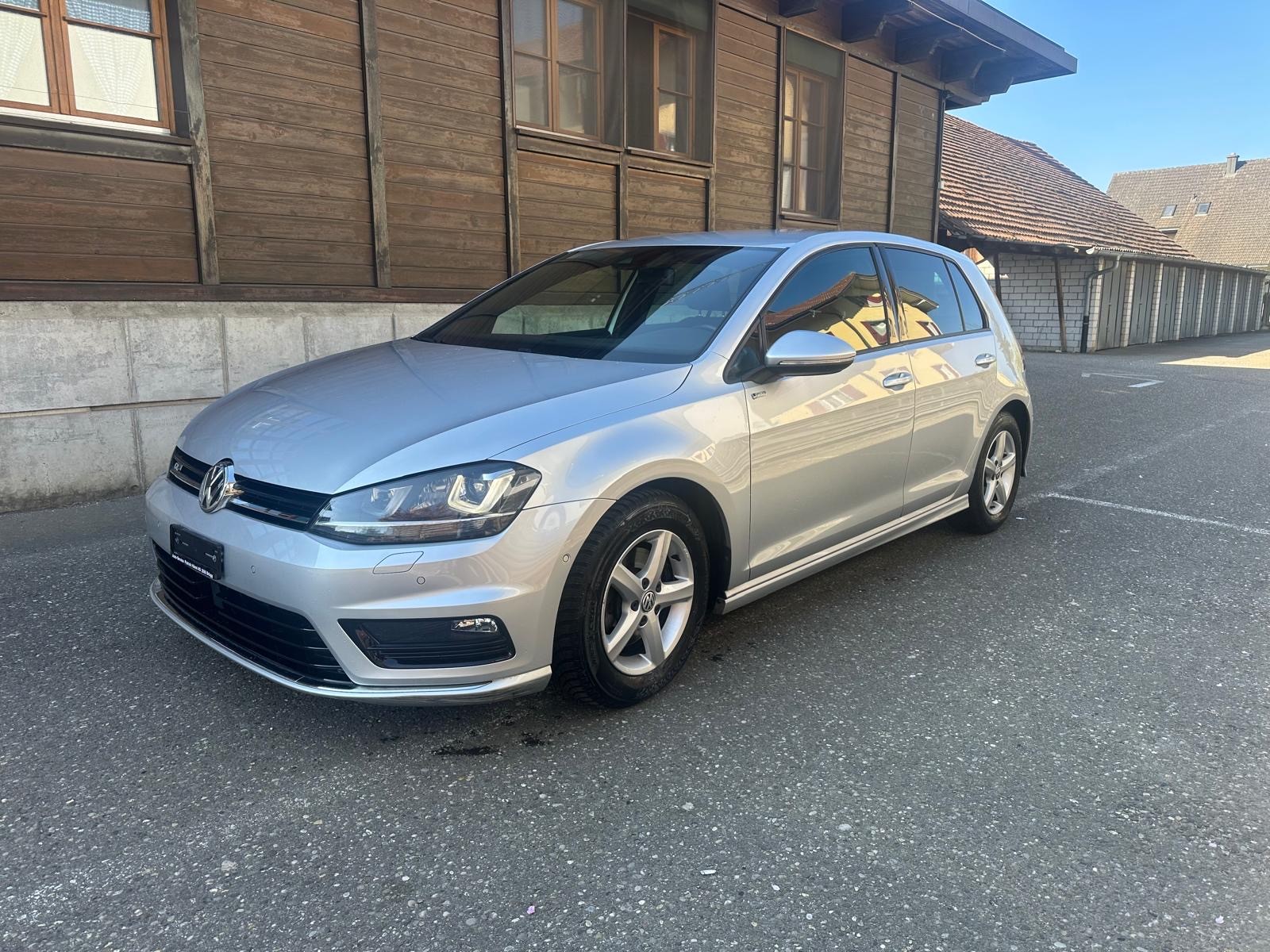 VW Golf 1.4 TSI Cup R-Line-image-1