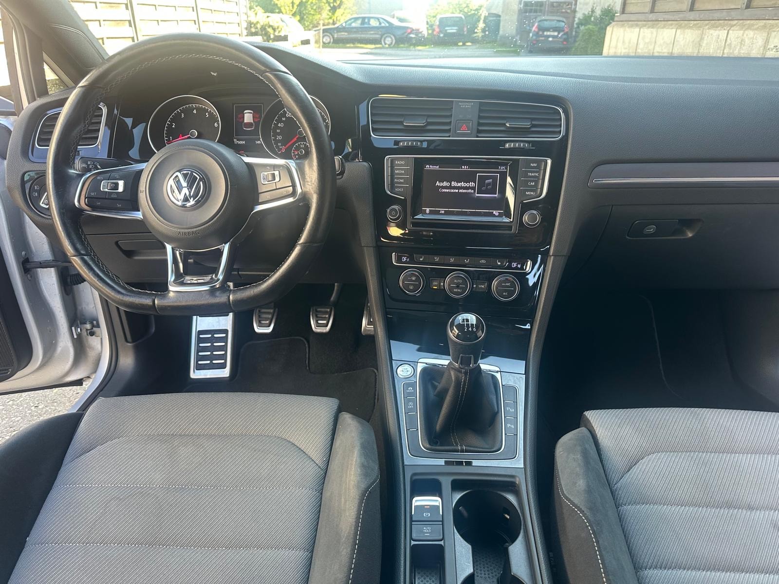 VW Golf 1.4 TSI Cup R-Line-image-7