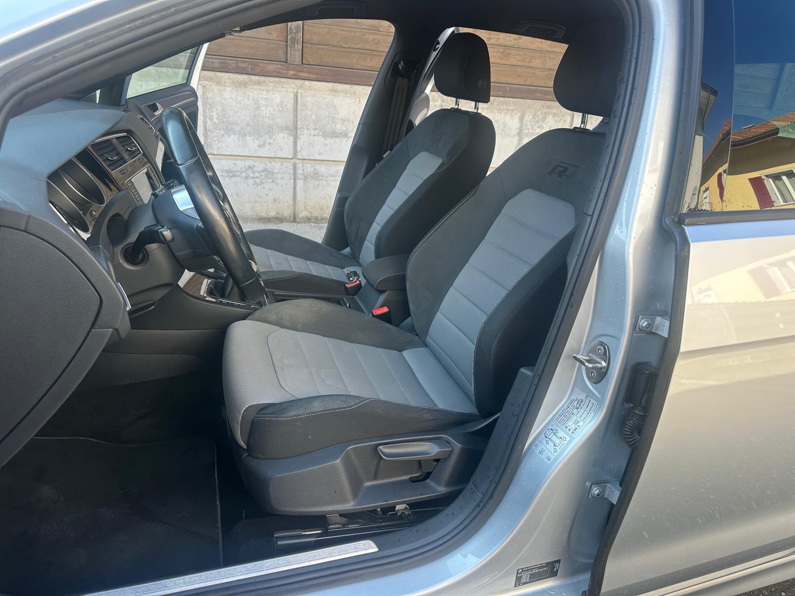 VW Golf 1.4 TSI Cup R-Line-image-9