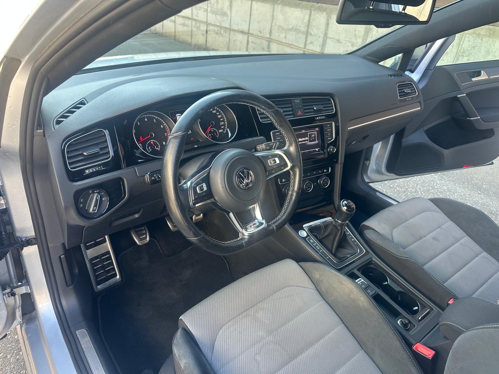 VW Golf 1.4 TSI Cup R-Line-image-8