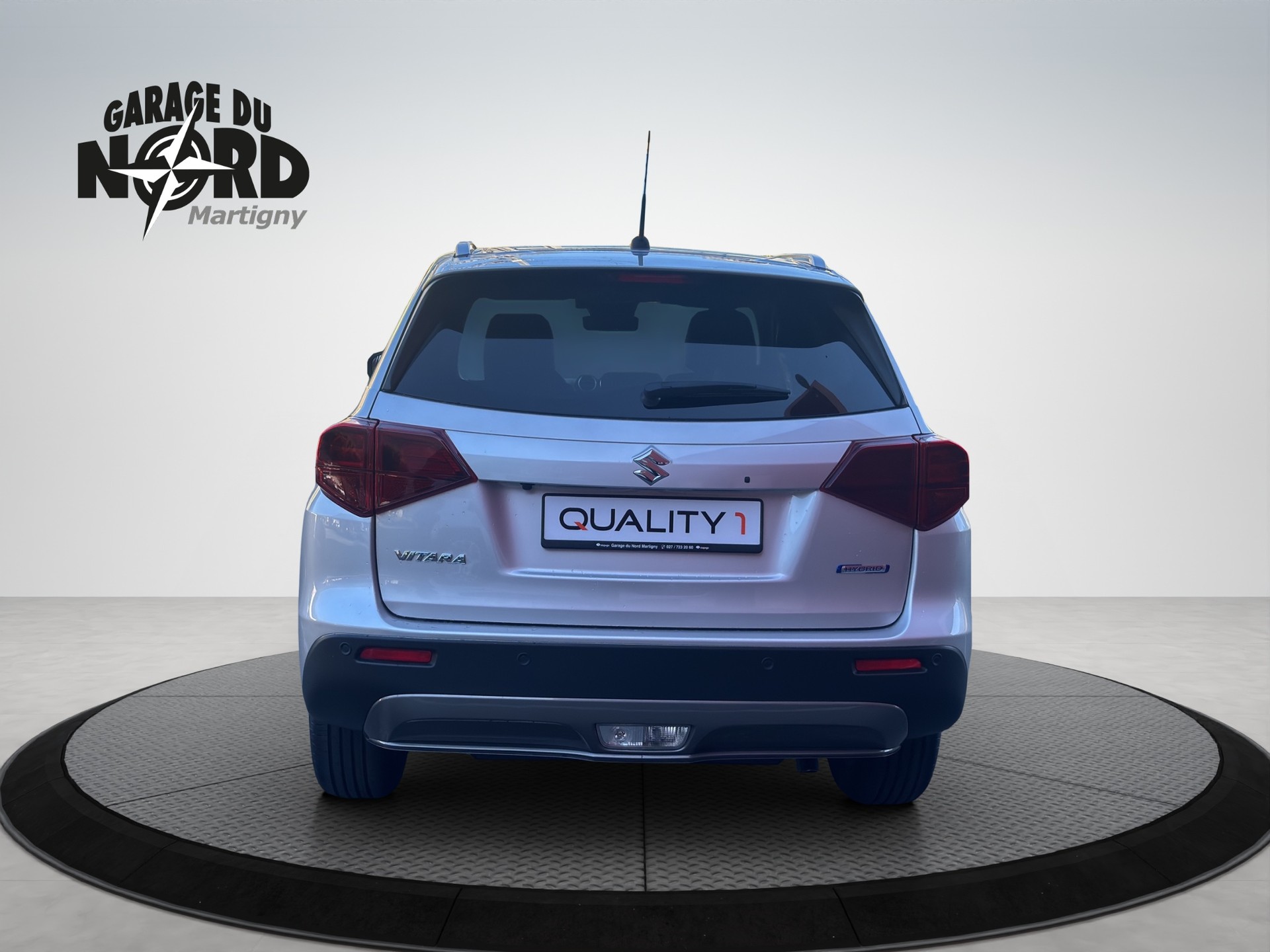 SUZUKI Vitara 1.5 Hybrid Compact Top 4x4 AGS-image-4