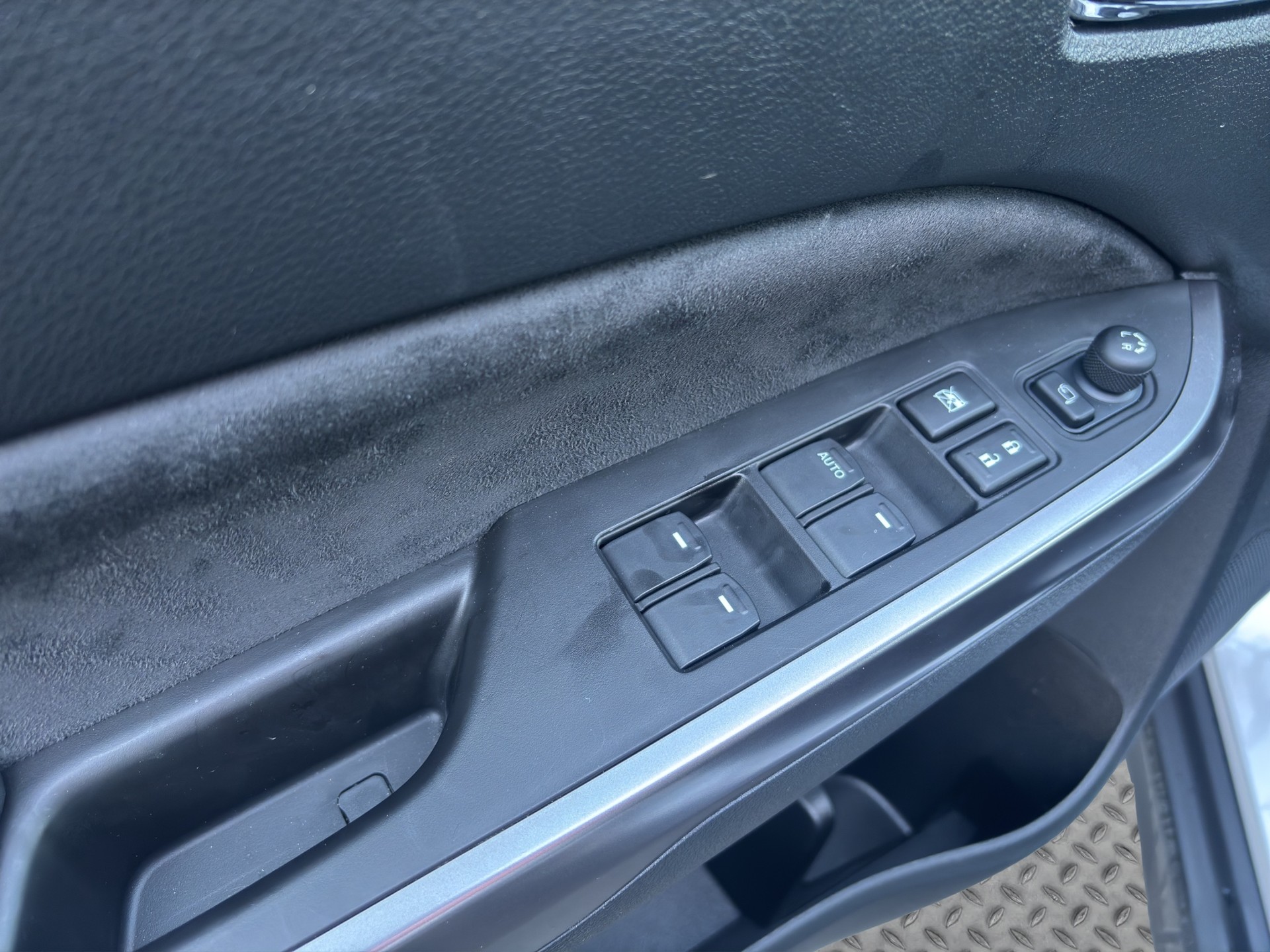 SUZUKI Vitara 1.5 Hybrid Compact Top 4x4 AGS-image-18