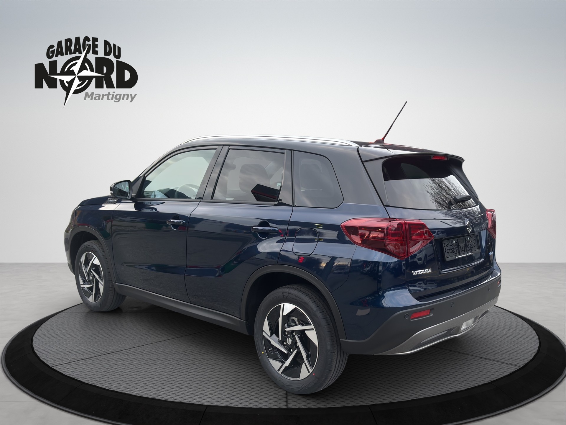 SUZUKI Vitara 1.5 Hybrid Compact Top 4x4 AGS-showroom-element-3