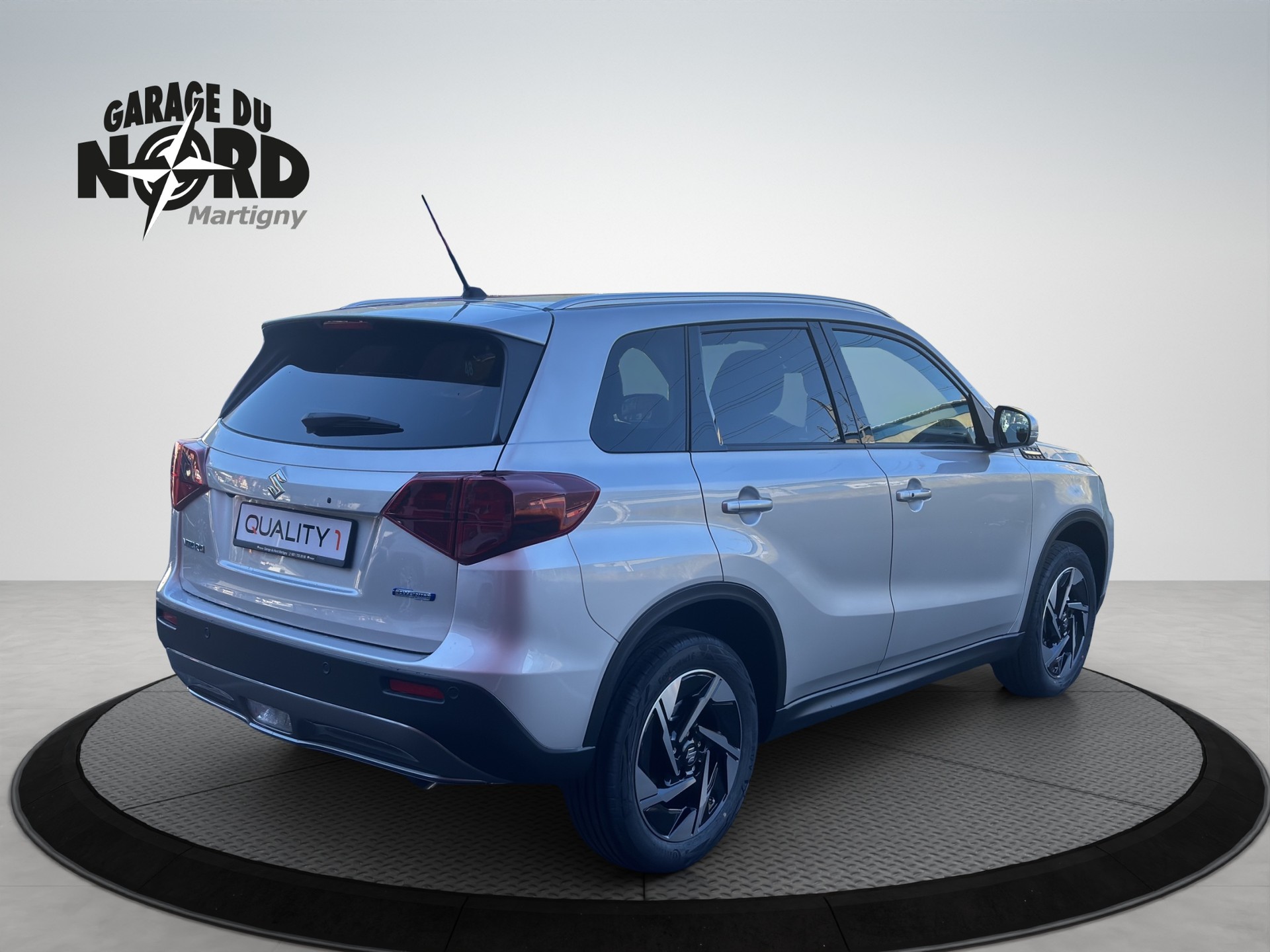 SUZUKI Vitara 1.5 Hybrid Compact Top 4x4 AGS-image-5