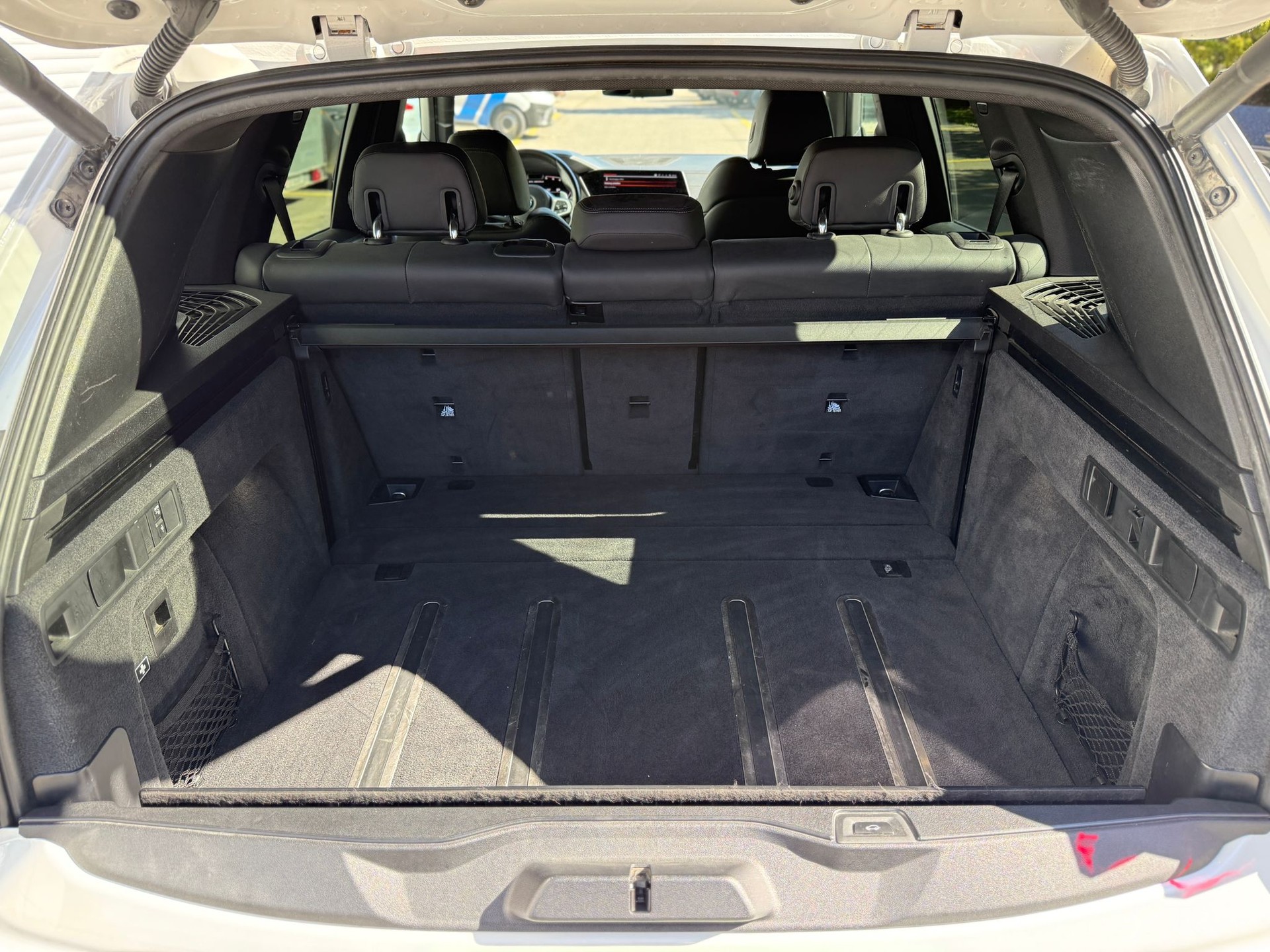 BMW X5 M50d xDrive-image-28