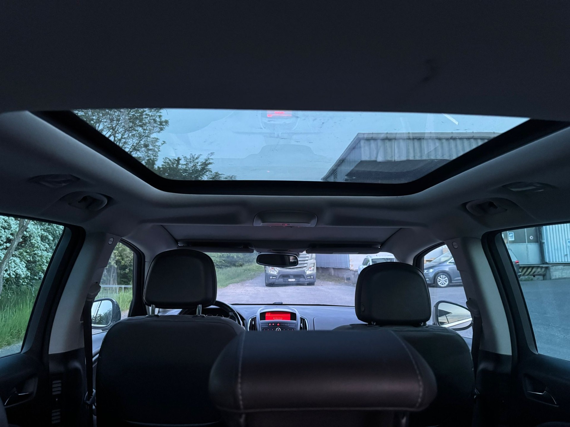OPEL Zafira Tourer 1.4i 16V Turbo Drive Automatic-image-18