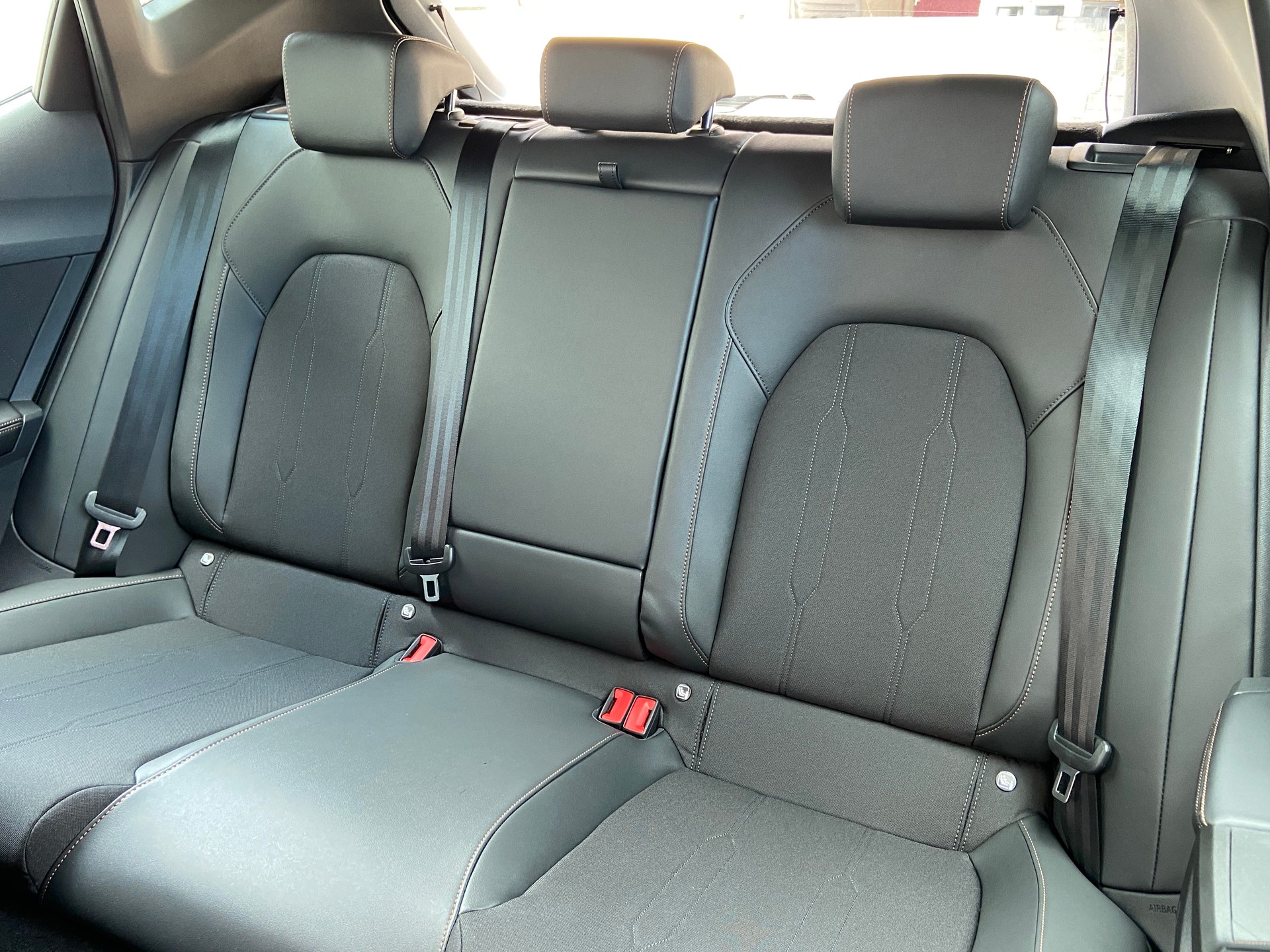 CUPRA LEON 1.5 TSI DSG-image-6