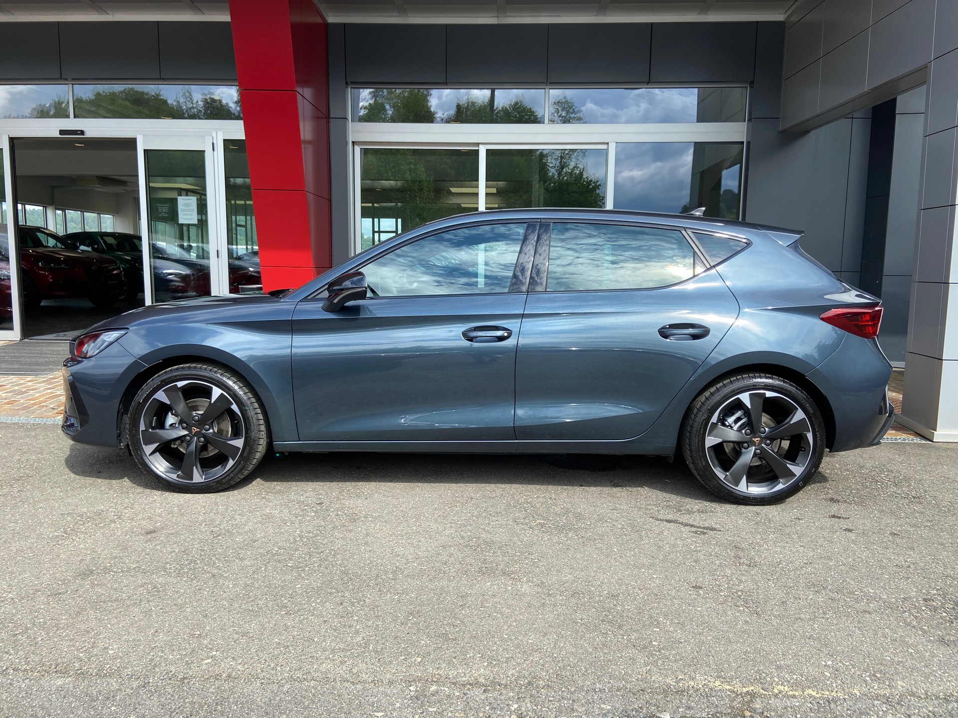 CUPRA LEON 1.5 TSI DSG-image-17