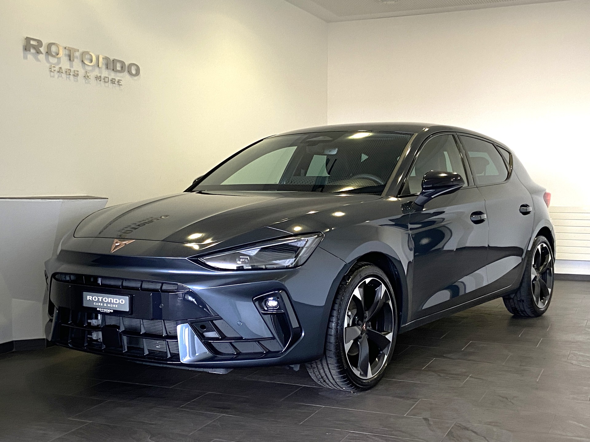 CUPRA LEON 1.5 TSI DSG-image-0