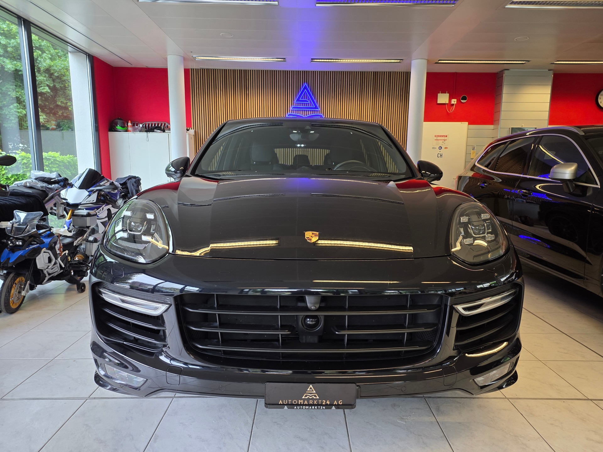 PORSCHE Cayenne 4.8 V8 Turbo (Facelift PCM II)-image-1