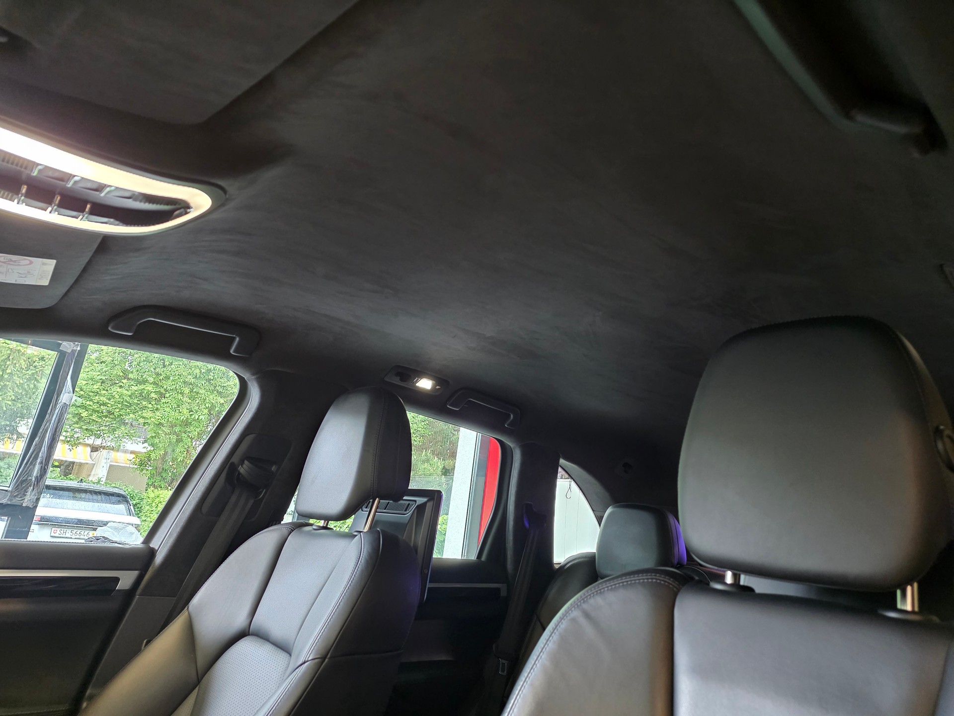 PORSCHE Cayenne 4.8 V8 Turbo (Facelift PCM II)-image-4