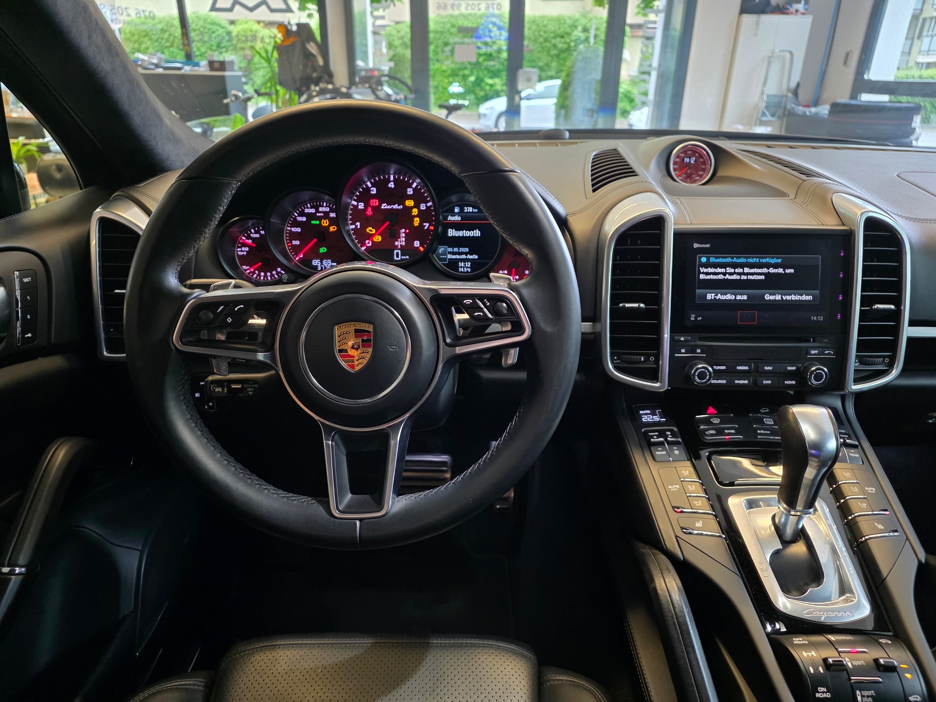 PORSCHE Cayenne 4.8 V8 Turbo (Facelift PCM II)-image-6