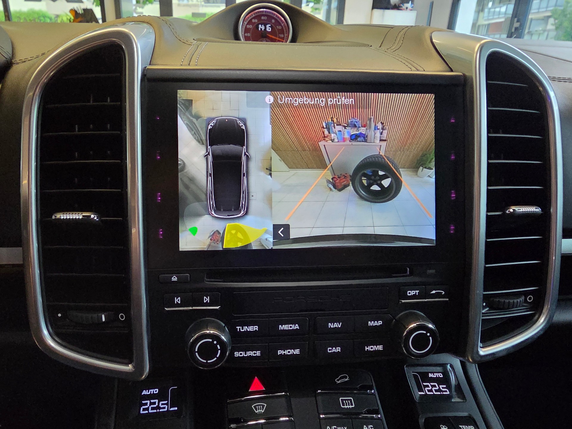 PORSCHE Cayenne 4.8 V8 Turbo (Facelift PCM II)-image-8