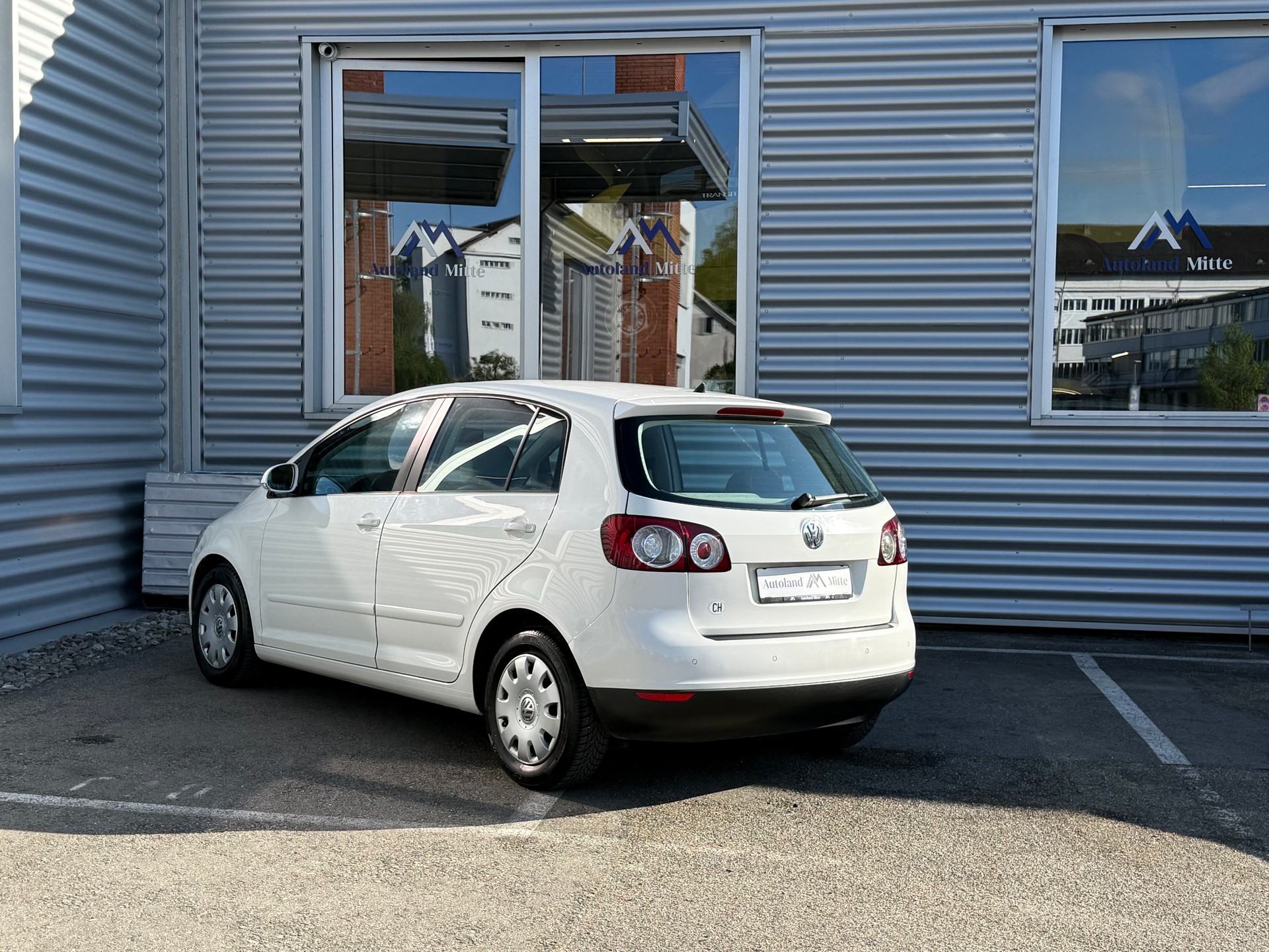 VW Golf Plus-image-4