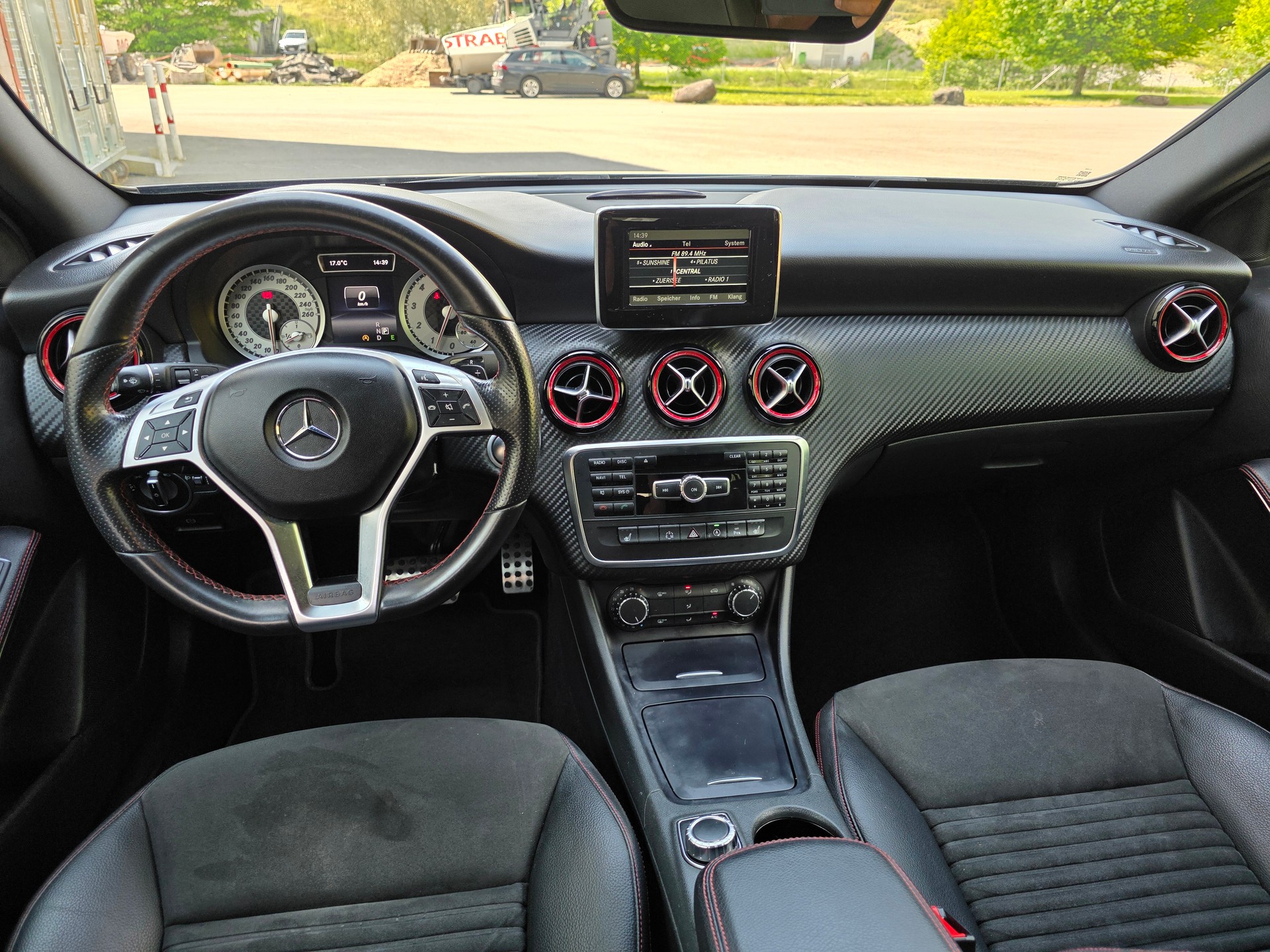 MERCEDES-BENZ A 250 Sport 4Matic 7G-DCT-image-18