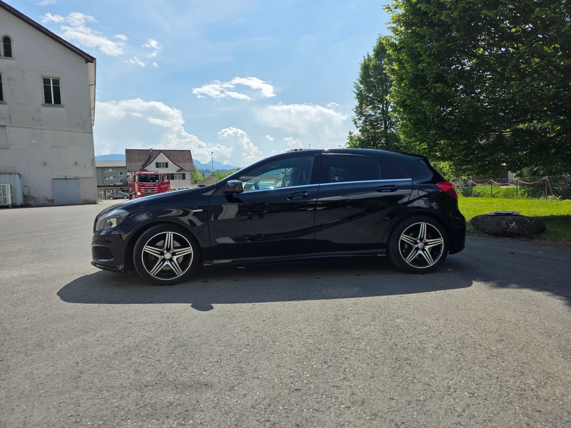 MERCEDES-BENZ A 250 Sport 4Matic 7G-DCT-image-9