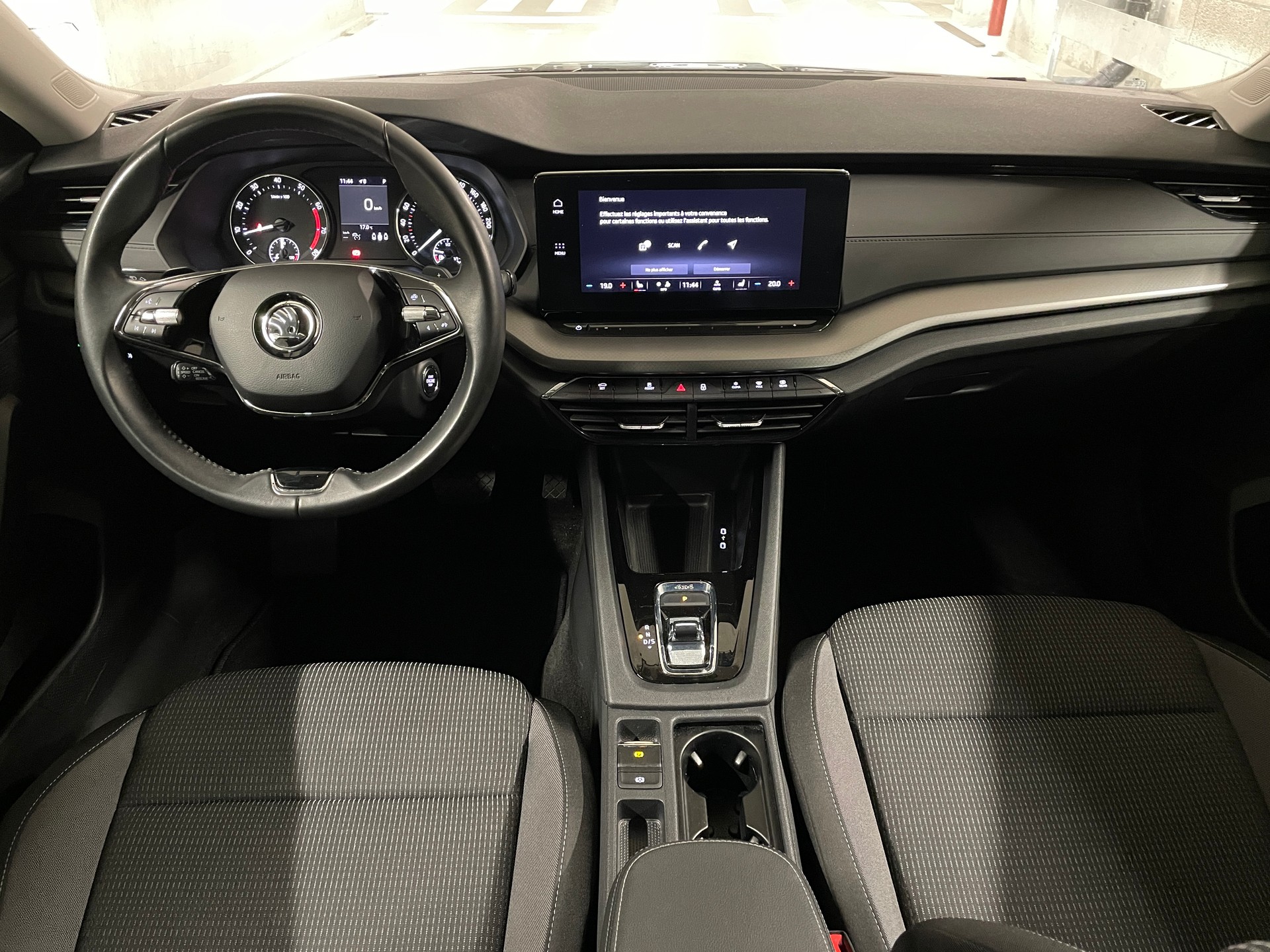 SKODA Octavia Combi 2.0 TSI Ambition DSG 4x4-image-8