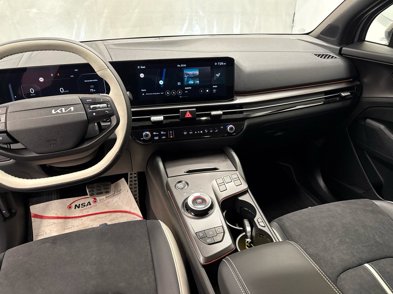 KIA Sportage 1.6T-GDi PHEV GT-Line-image-4