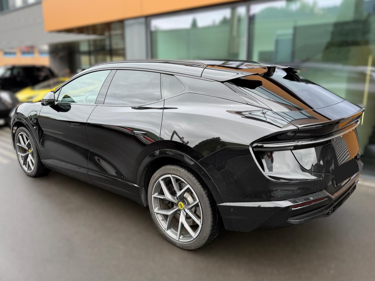LOTUS Eletre S-image-5