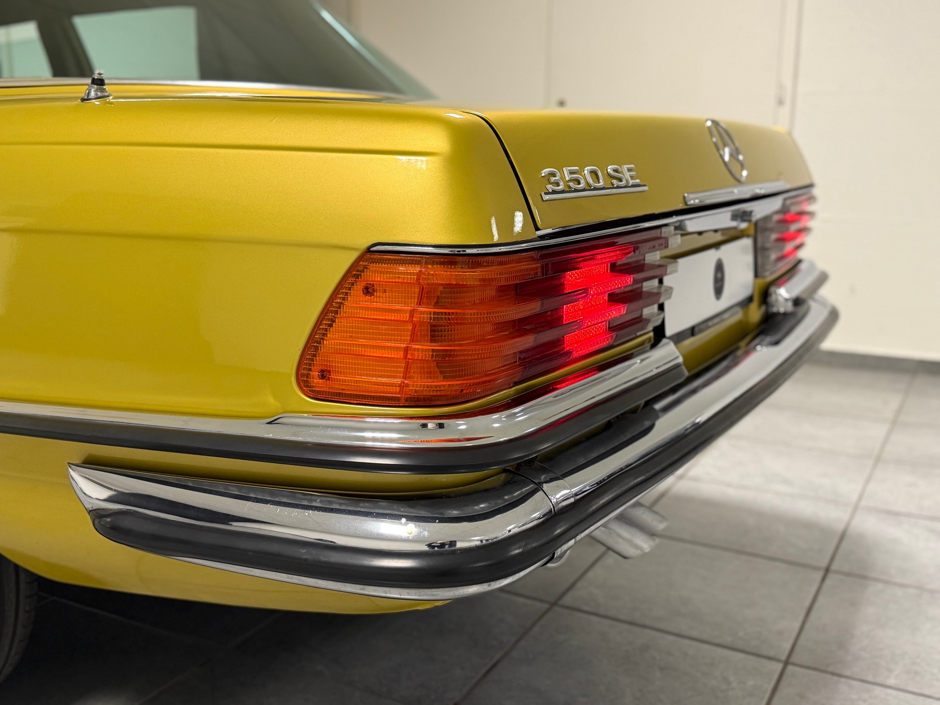 MERCEDES-BENZ 350 SE-image-21