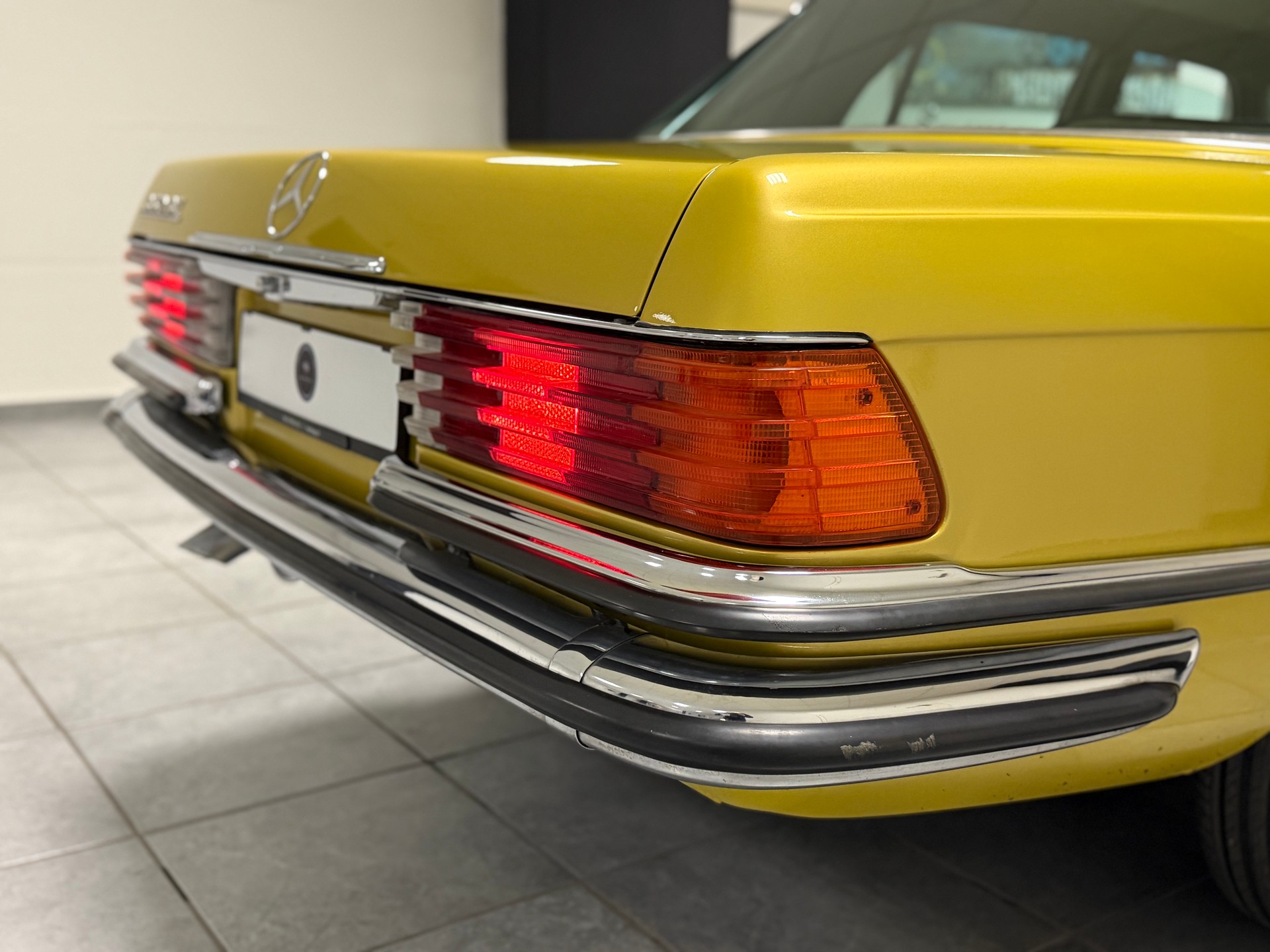 MERCEDES-BENZ 350 SE-image-23