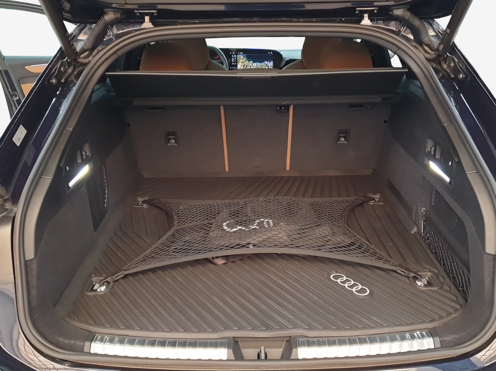 AUDI A6 Avant e-hybrid quattro 220 kW S tronic-image-12
