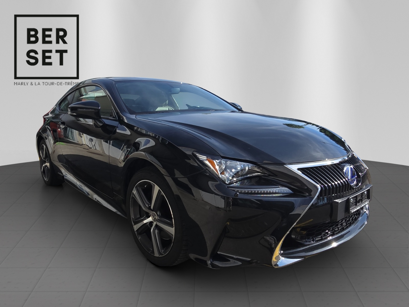 LEXUS RC 300h Comfort-image-6