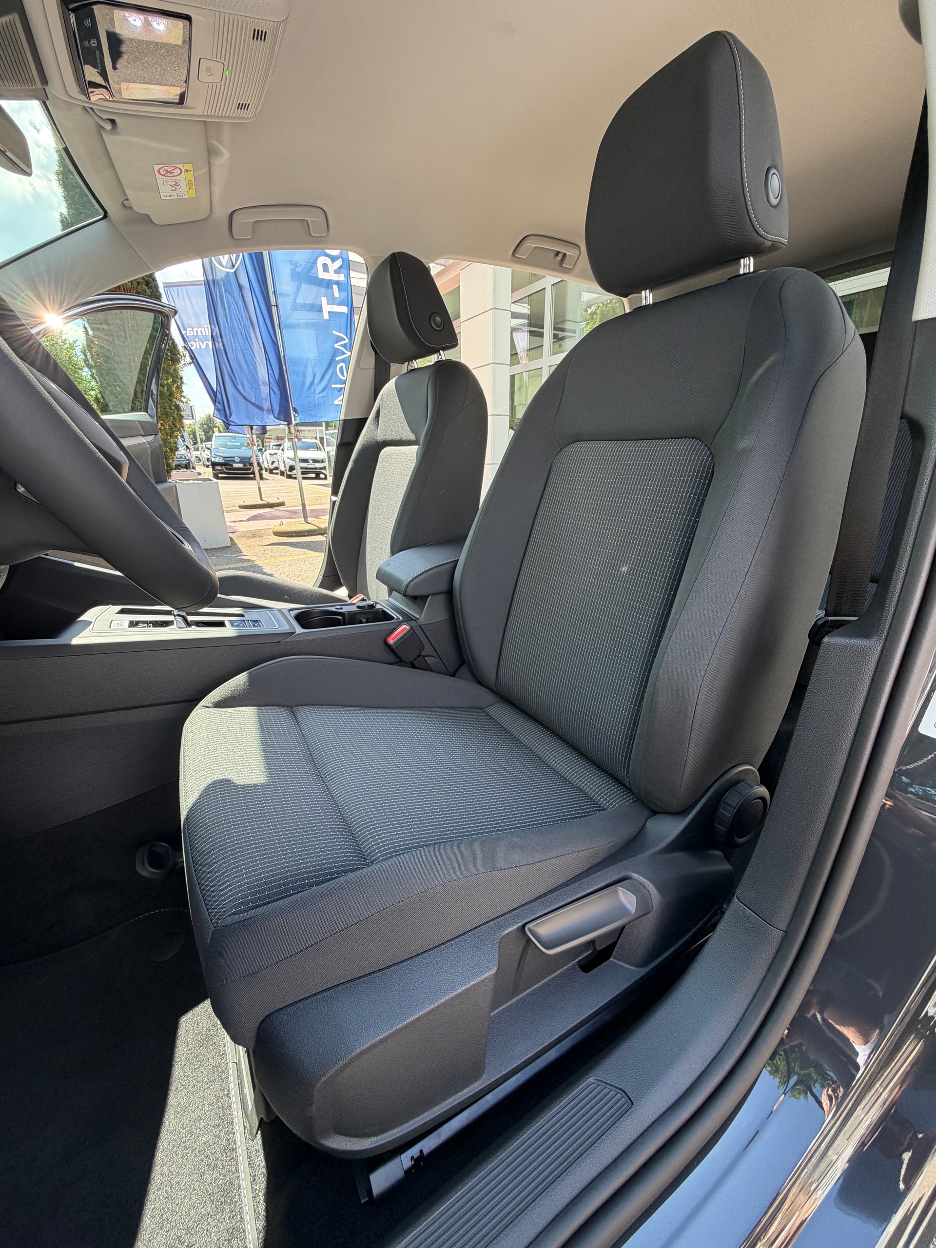 VW Golf 1.5 e TSI mHEV Value DSG-image-11