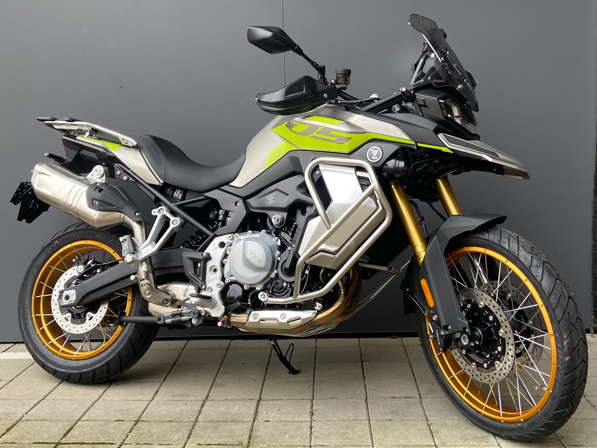VOGE 900 DSX