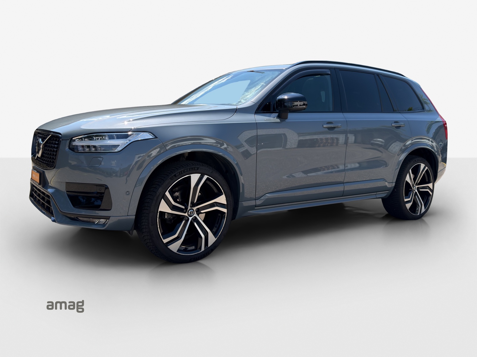 VOLVO XC90 B5 Diesel Mild Hybrid AWD Ultimate Dark Geartronic-image-0