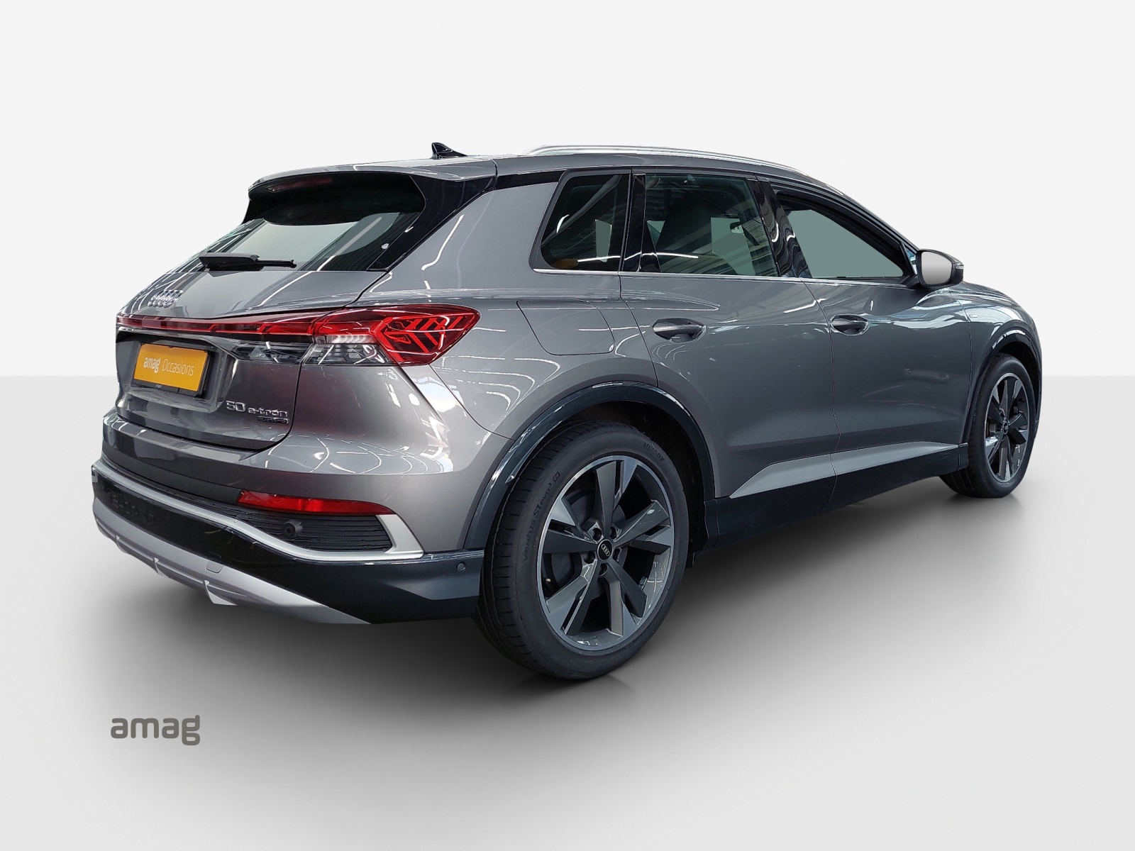 AUDI Q4 e-tron 50 quattro-image-5