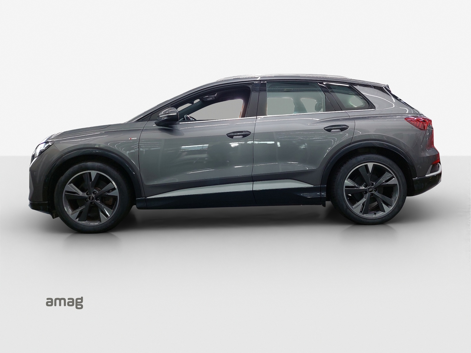 AUDI Q4 e-tron 50 quattro-image-1