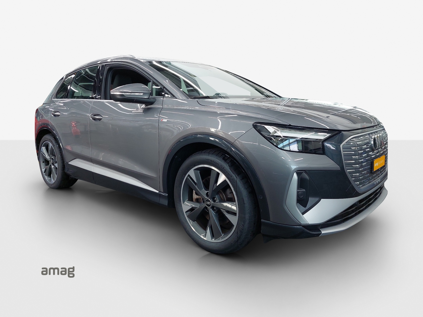 AUDI Q4 e-tron 50 quattro-image-6