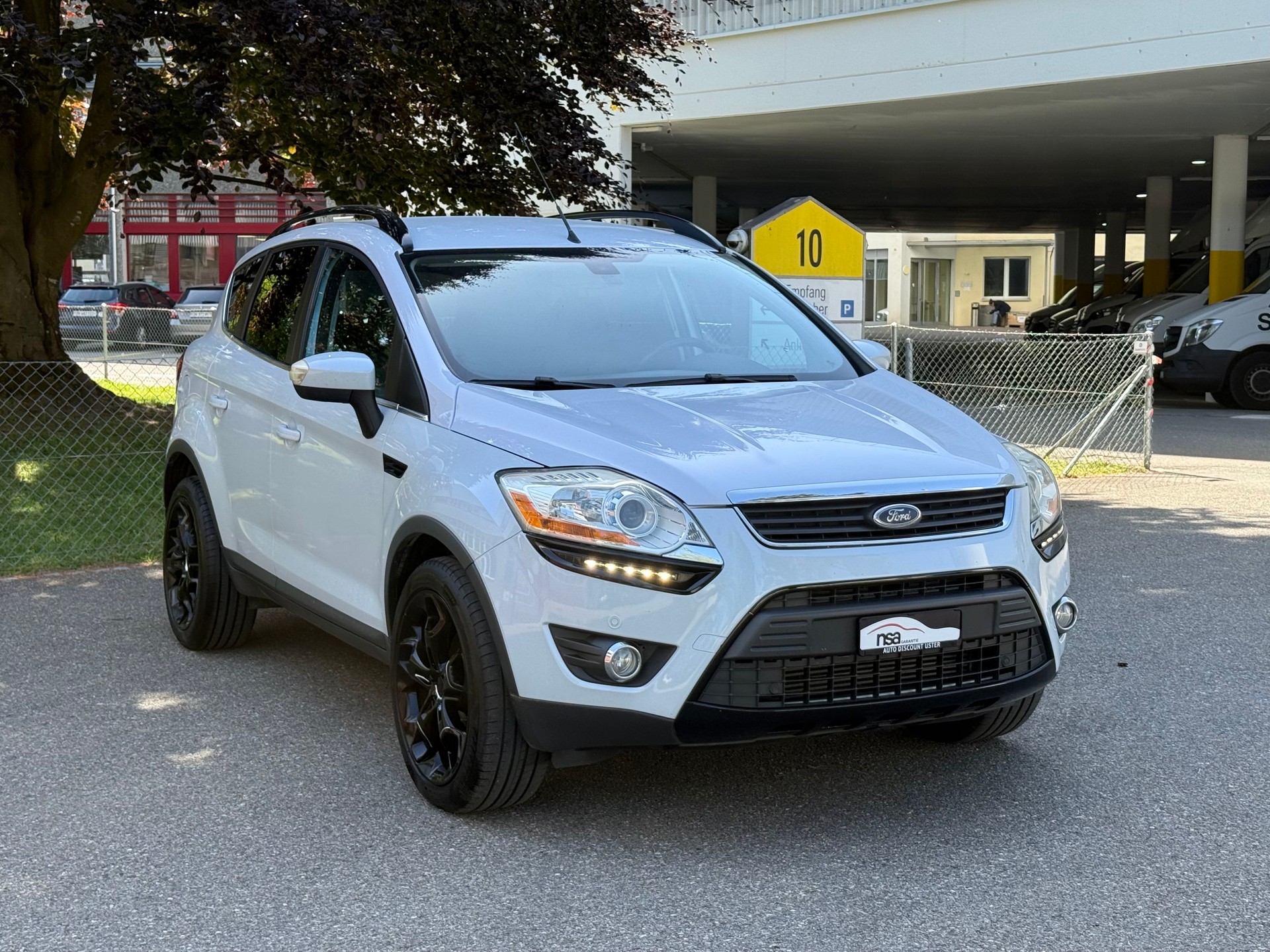 FORD Kuga 2.5 Turbo Titanium 4WD-image-1