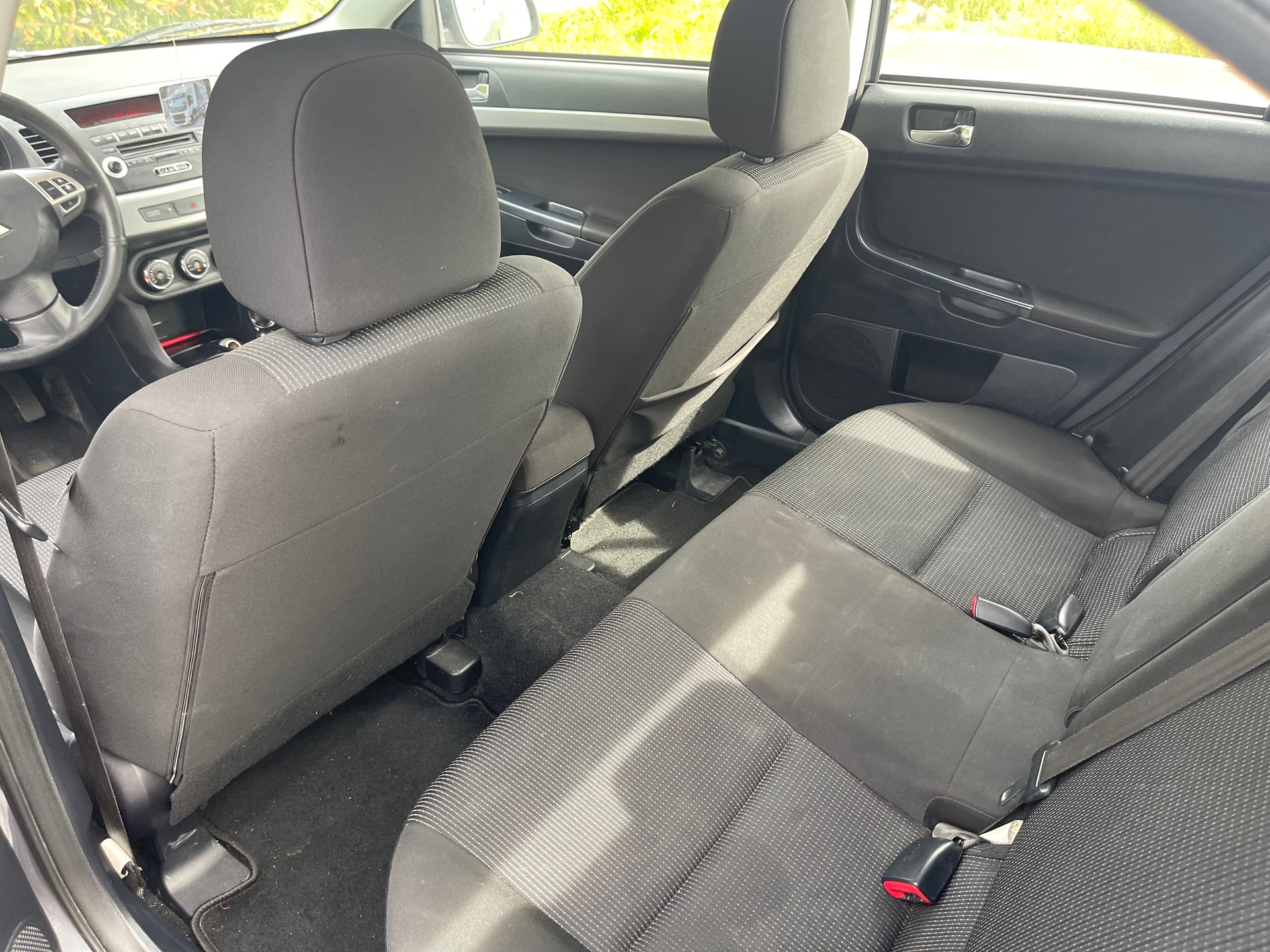 MITSUBISHI Lancer Sportback 1.8 DID Diamond-image-9