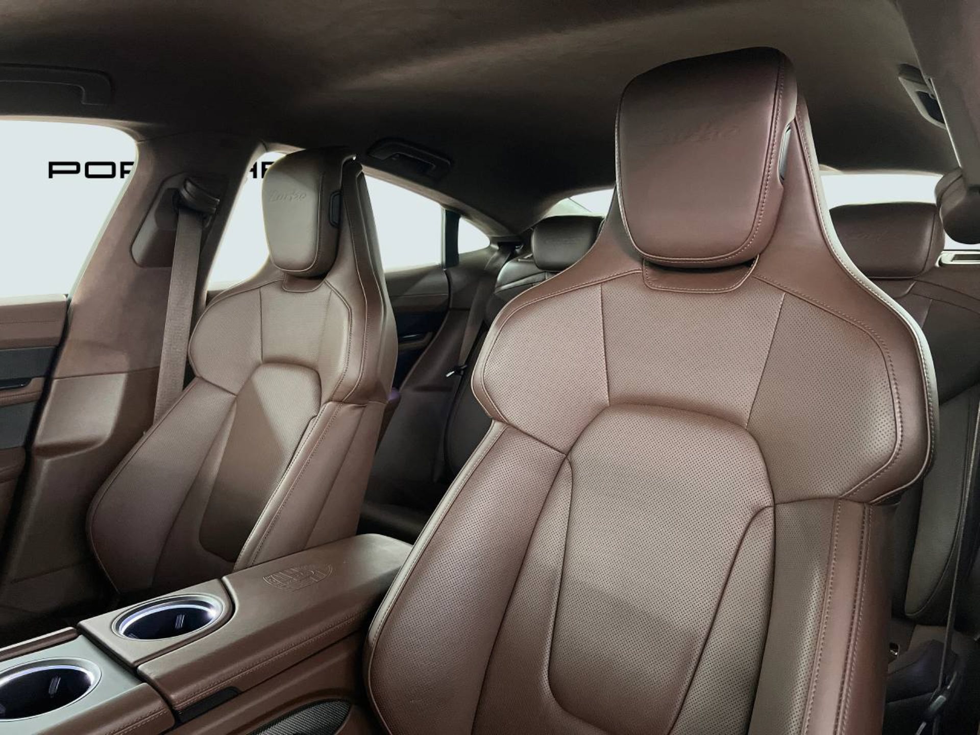 PORSCHE Taycan Turbo-image-4