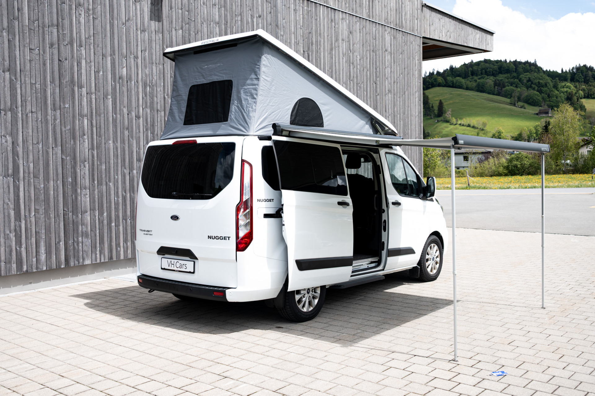 FORD Transit Custom 320 L1H1 Camper A-image-12