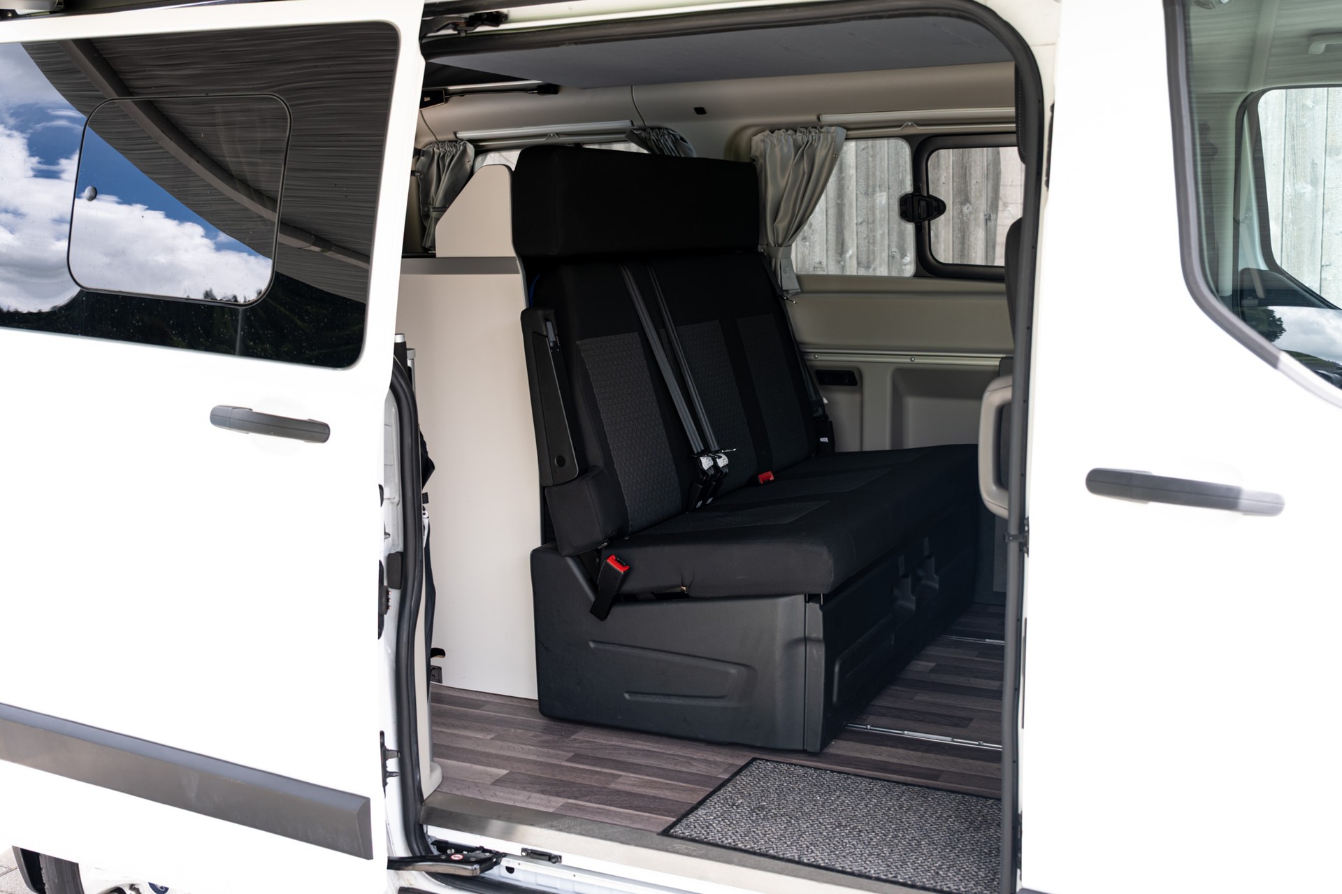 FORD Transit Custom 320 L1H1 Camper A-image-5