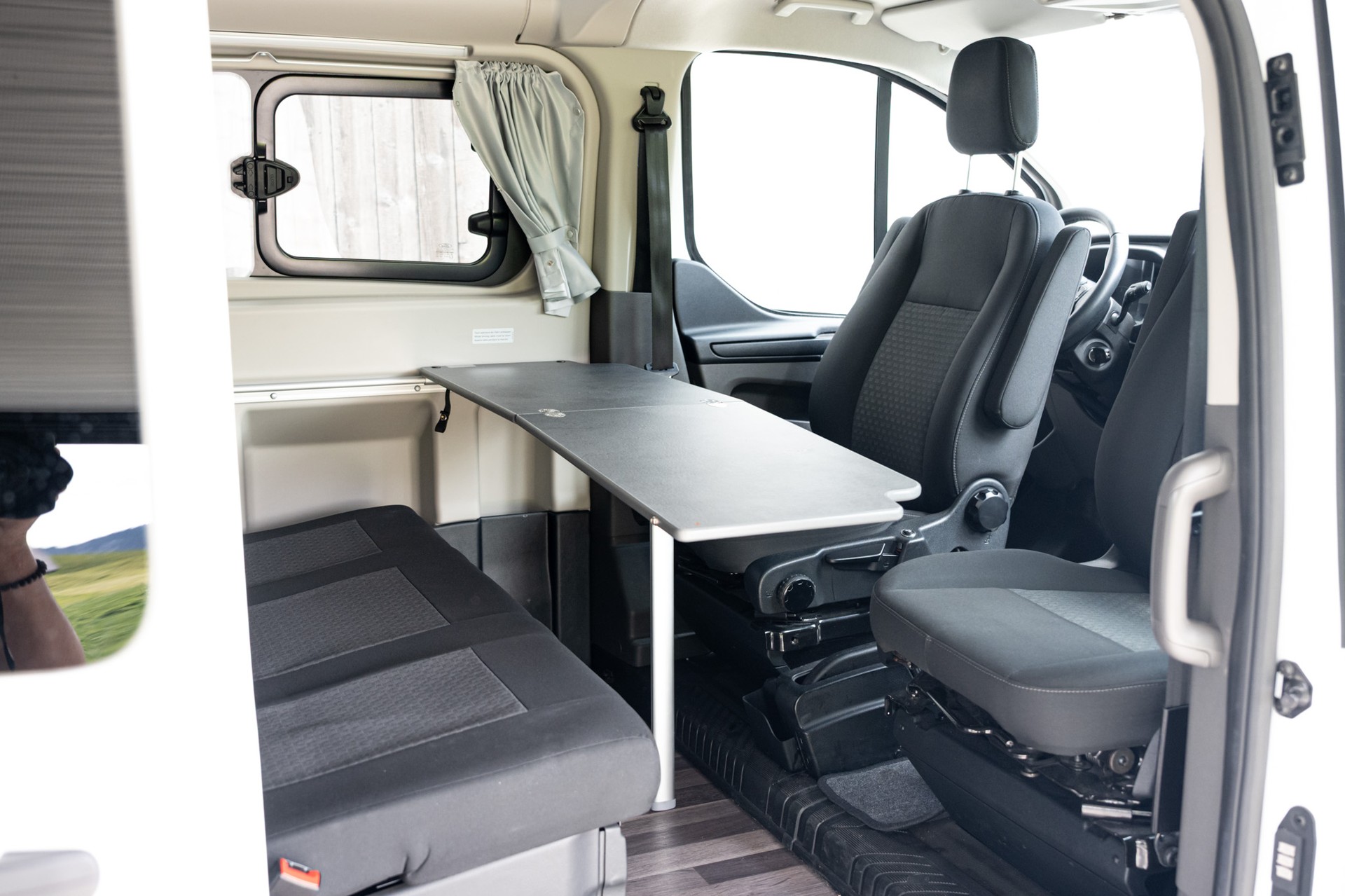 FORD Transit Custom 320 L1H1 Camper A-image-10