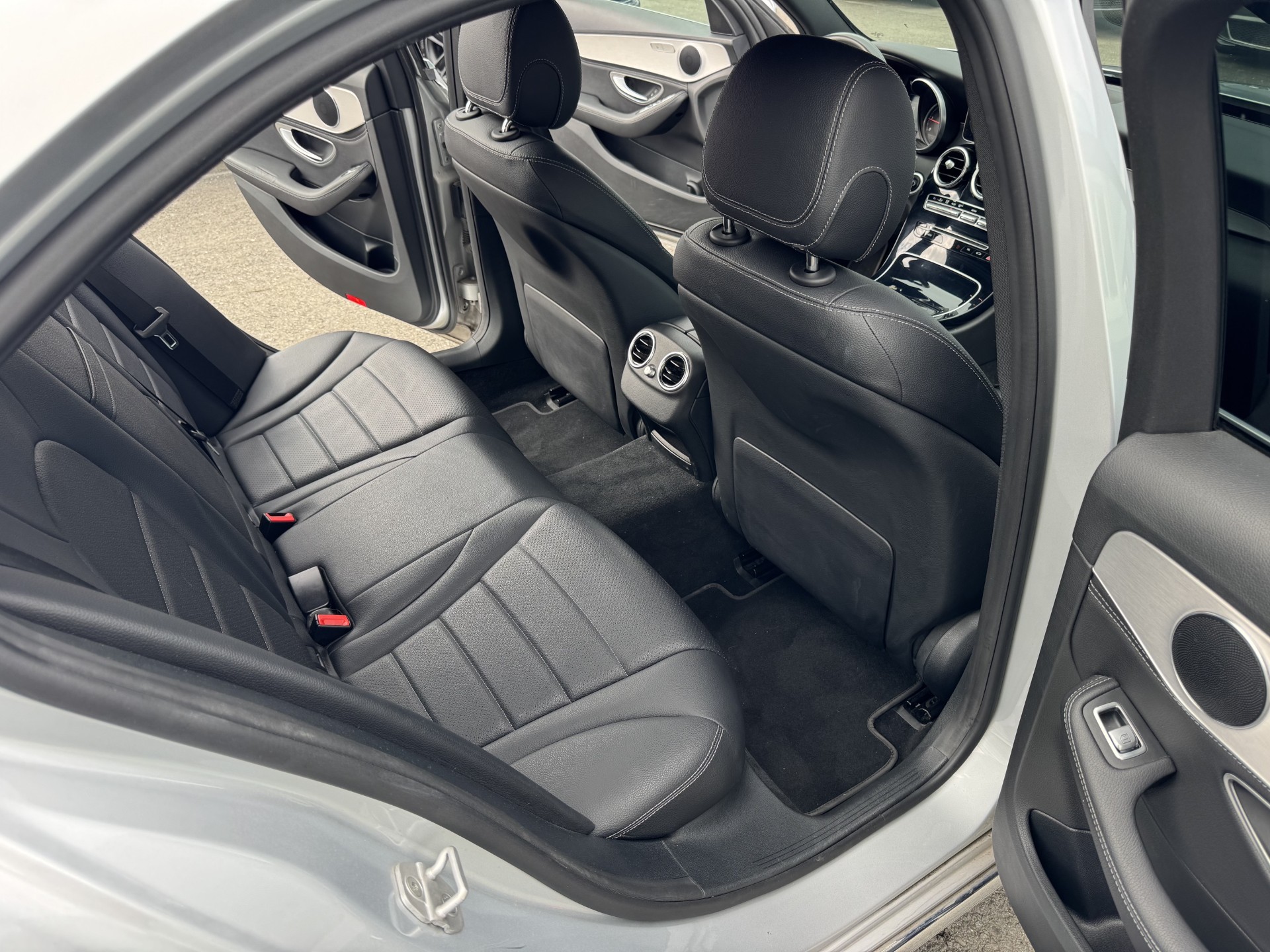 MERCEDES-BENZ C 200 BlueTEC Exclusive 7G-Tronic-image-11