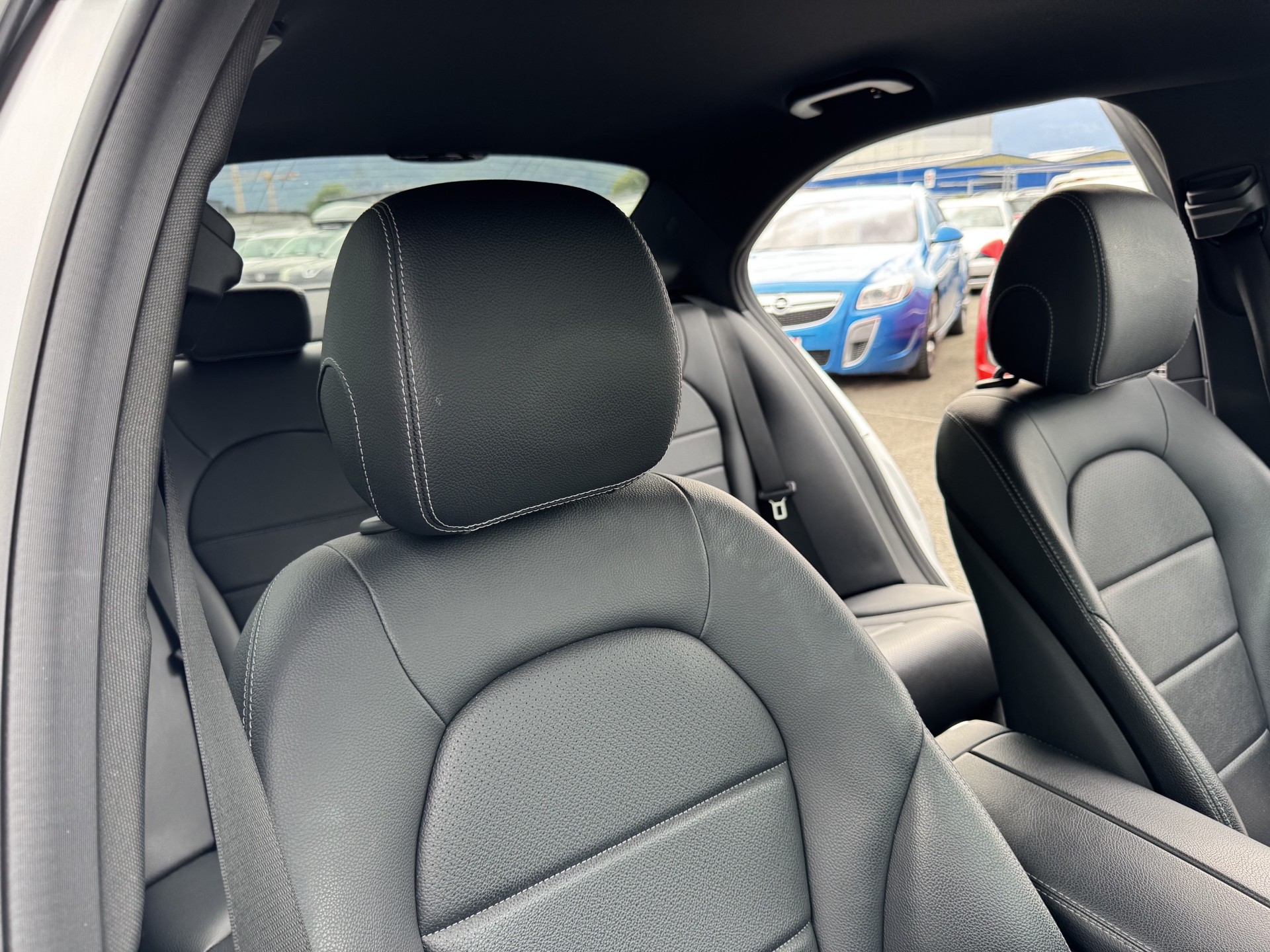MERCEDES-BENZ C 200 BlueTEC Exclusive 7G-Tronic-image-13