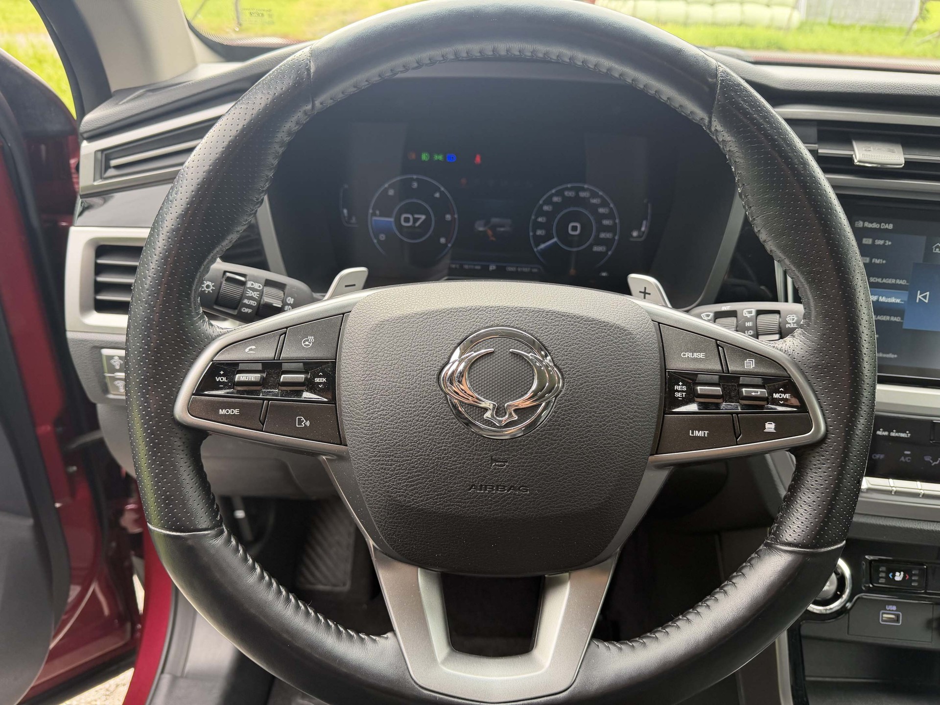 KGM-SsangYong Korando 1.6 e-XDi Sapphire 4WD-image-11