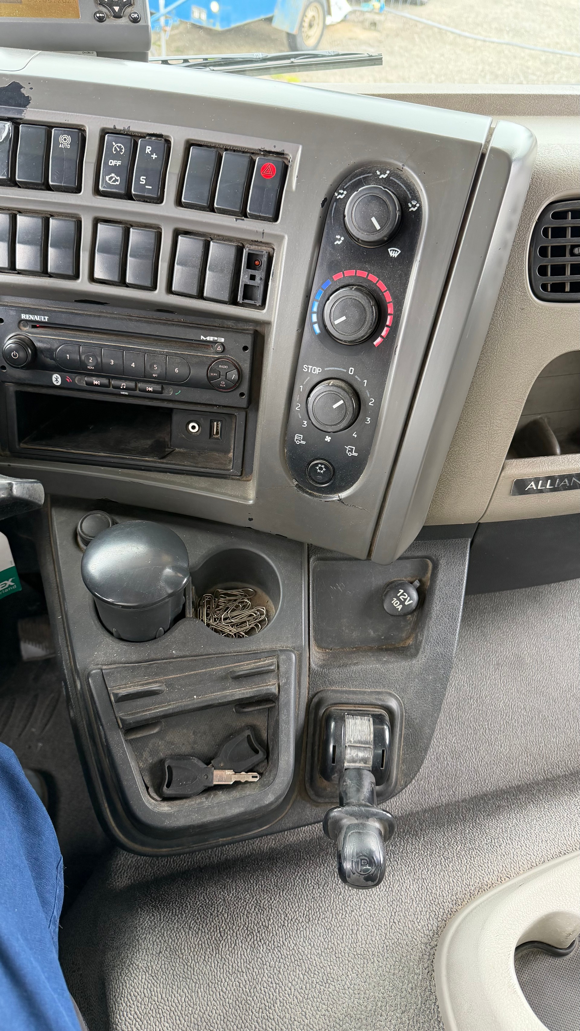RENAULT Midlum 300-16m-image-9