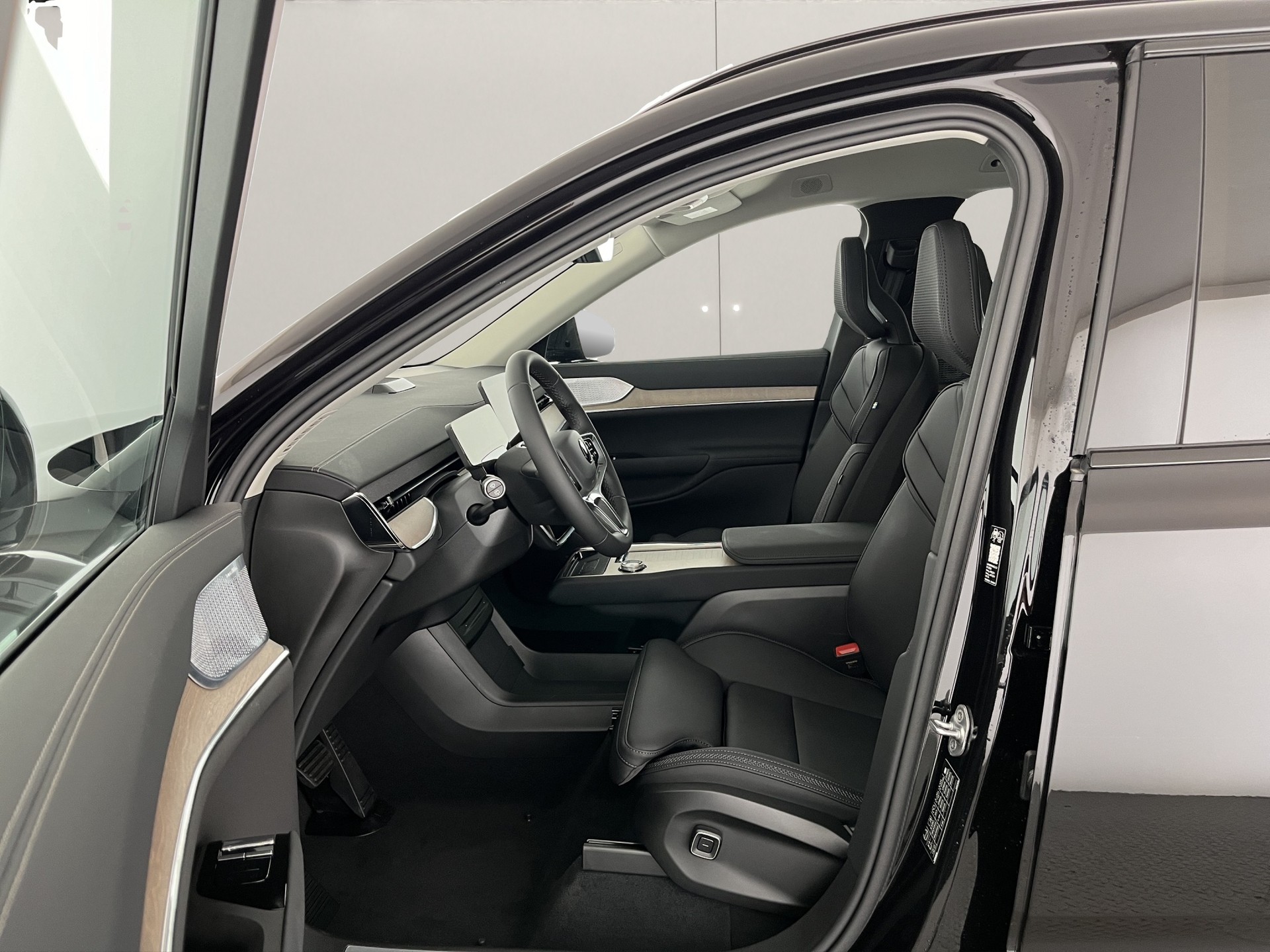 VOLVO EX90 Twin Performance Ultra AWD-image-8