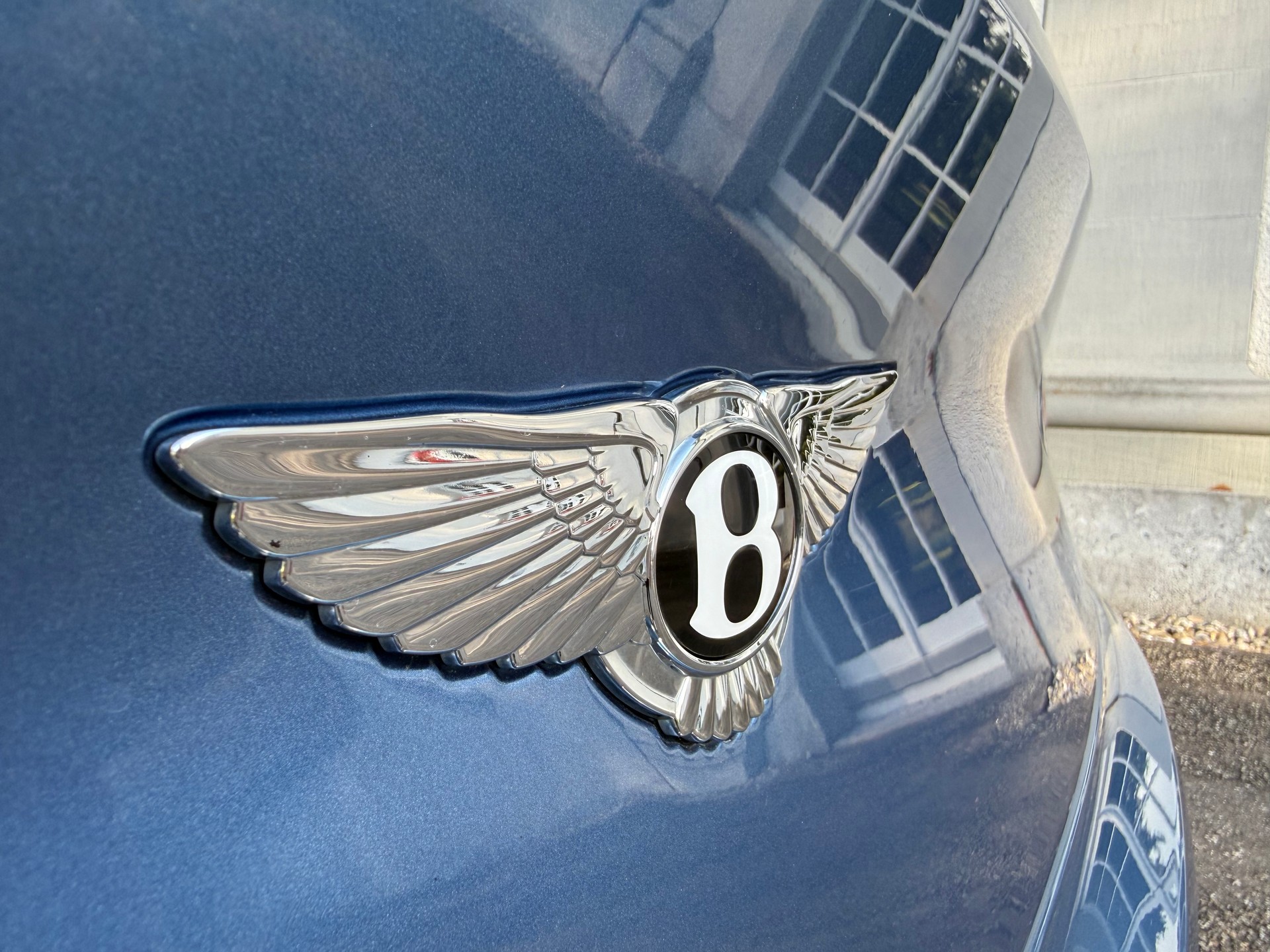 BENTLEY Continental GT 6.0 W12 / CH-Fahrzeug / Portofinoblau-image-8