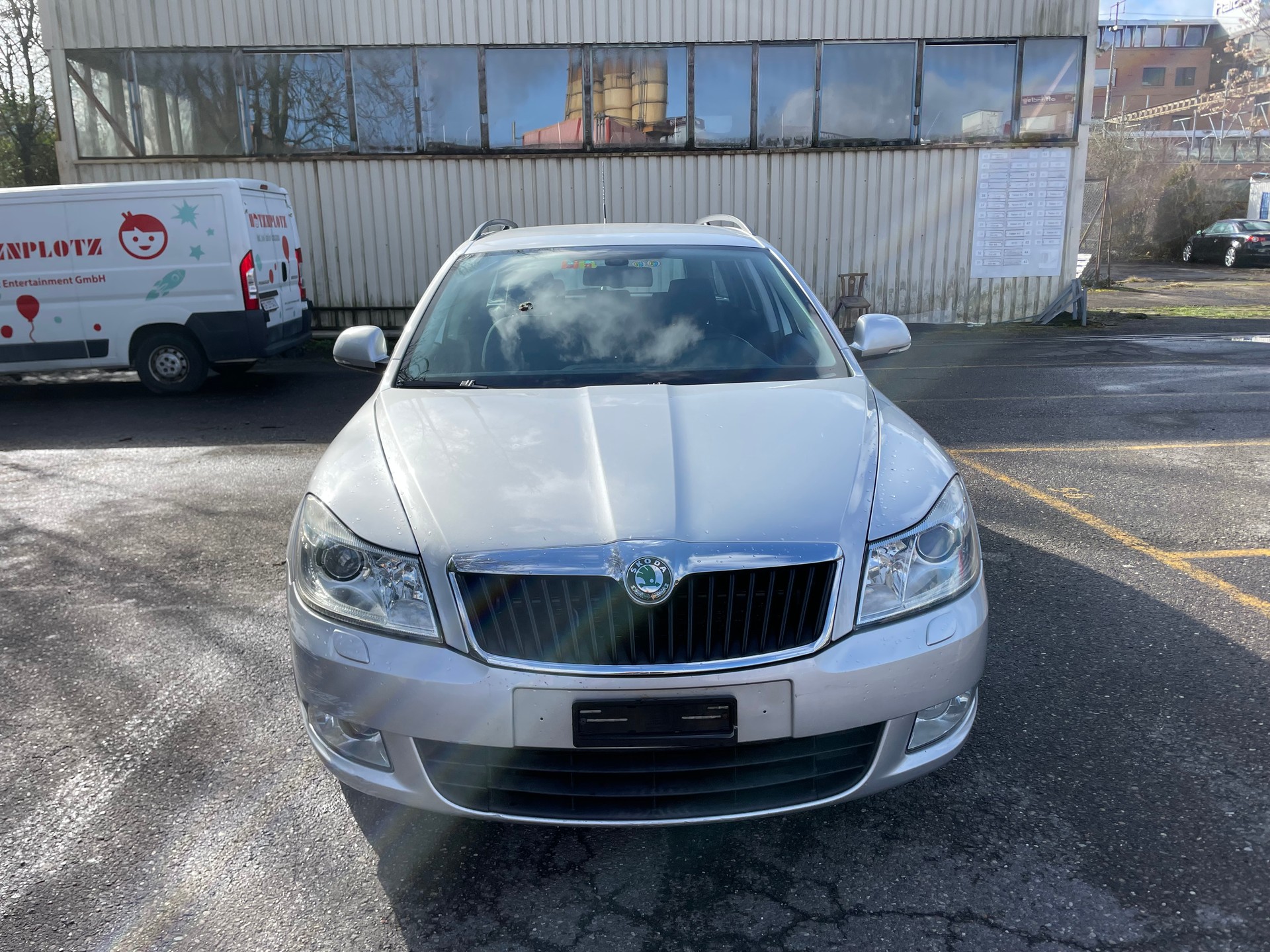 SKODA Octavia Combi 2.0 TDI Elegance DSG-image-1