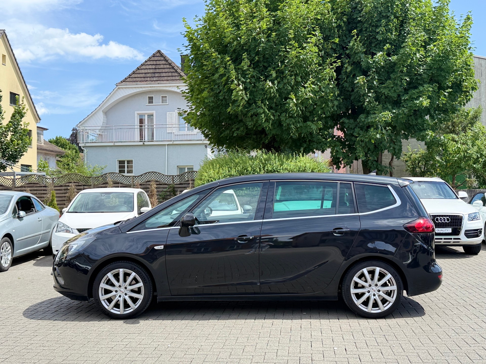 OPEL Zafira Tourer 1.6i 16V Turbo Cosmo Automatic-showroom-element-2
