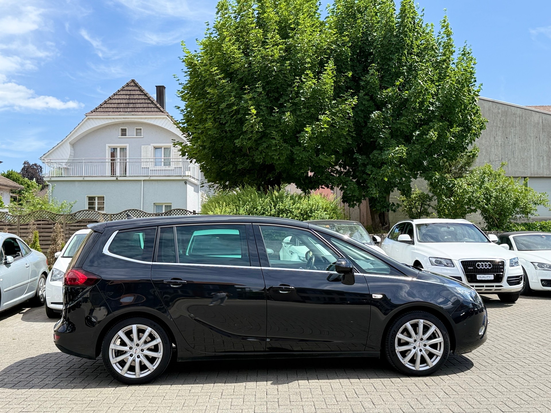 OPEL Zafira Tourer 1.6i 16V Turbo Cosmo Automatic-showroom-element-1